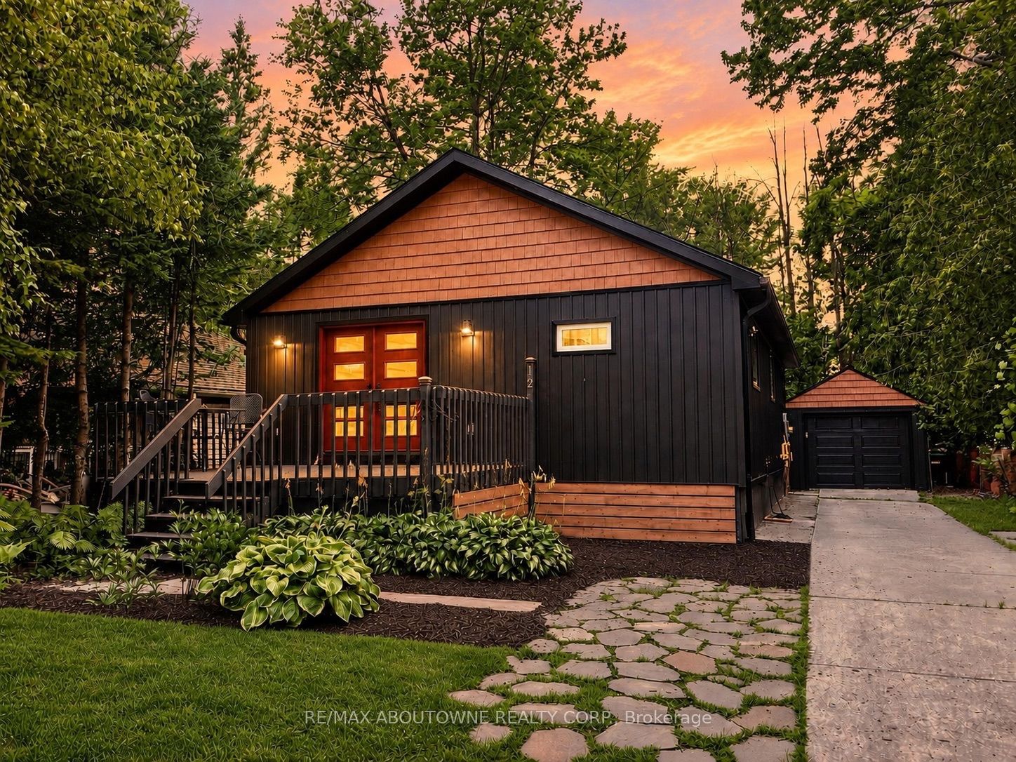 12 49TH Street N, Wasaga Beach, ON L9Z 1Y1
