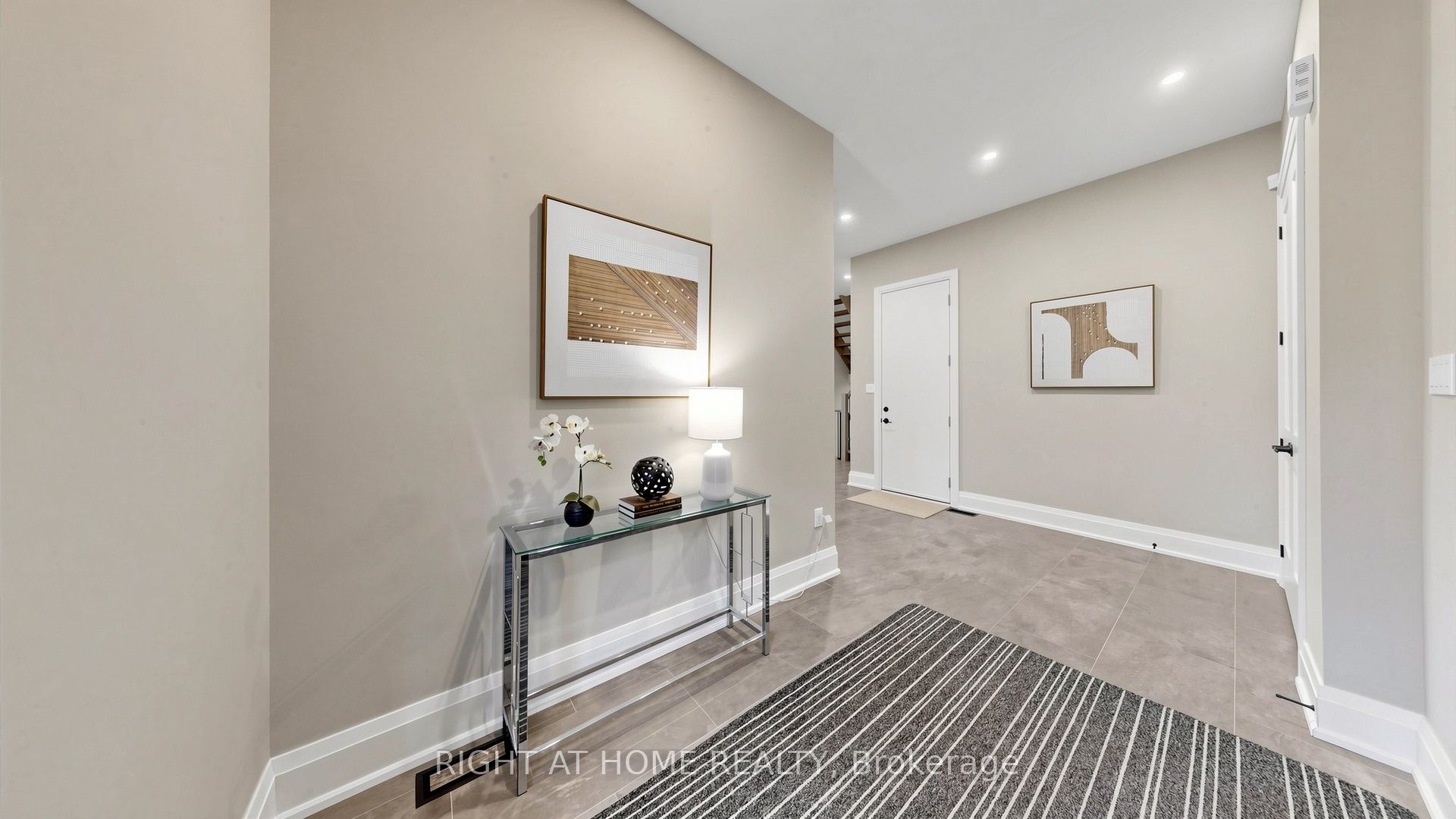14 Dixon Court, Barrie, ON L4N 7H1 photo 5