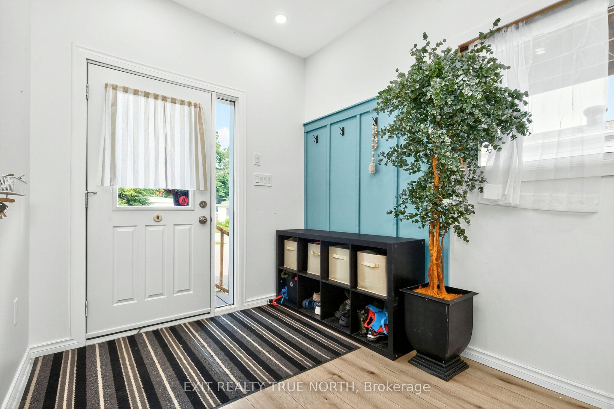 19 Vics Road, Midland, ON L4R 0B9 photo 3