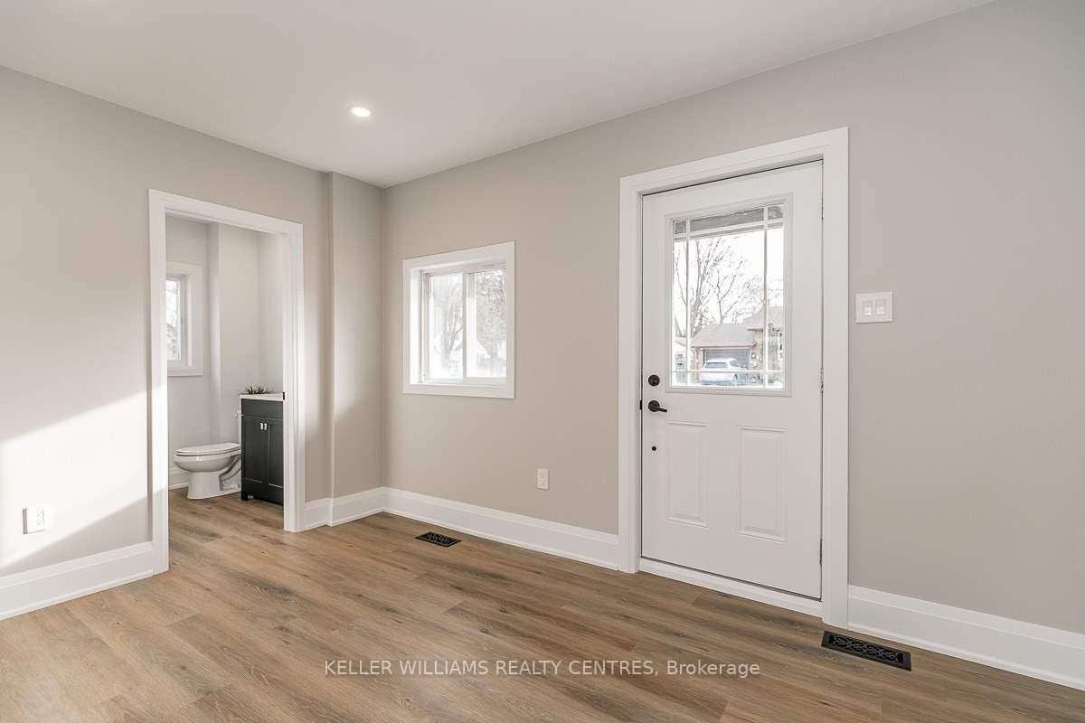 46 Campbell Avenue 2, Barrie, ON L4N 2T4 photo 5