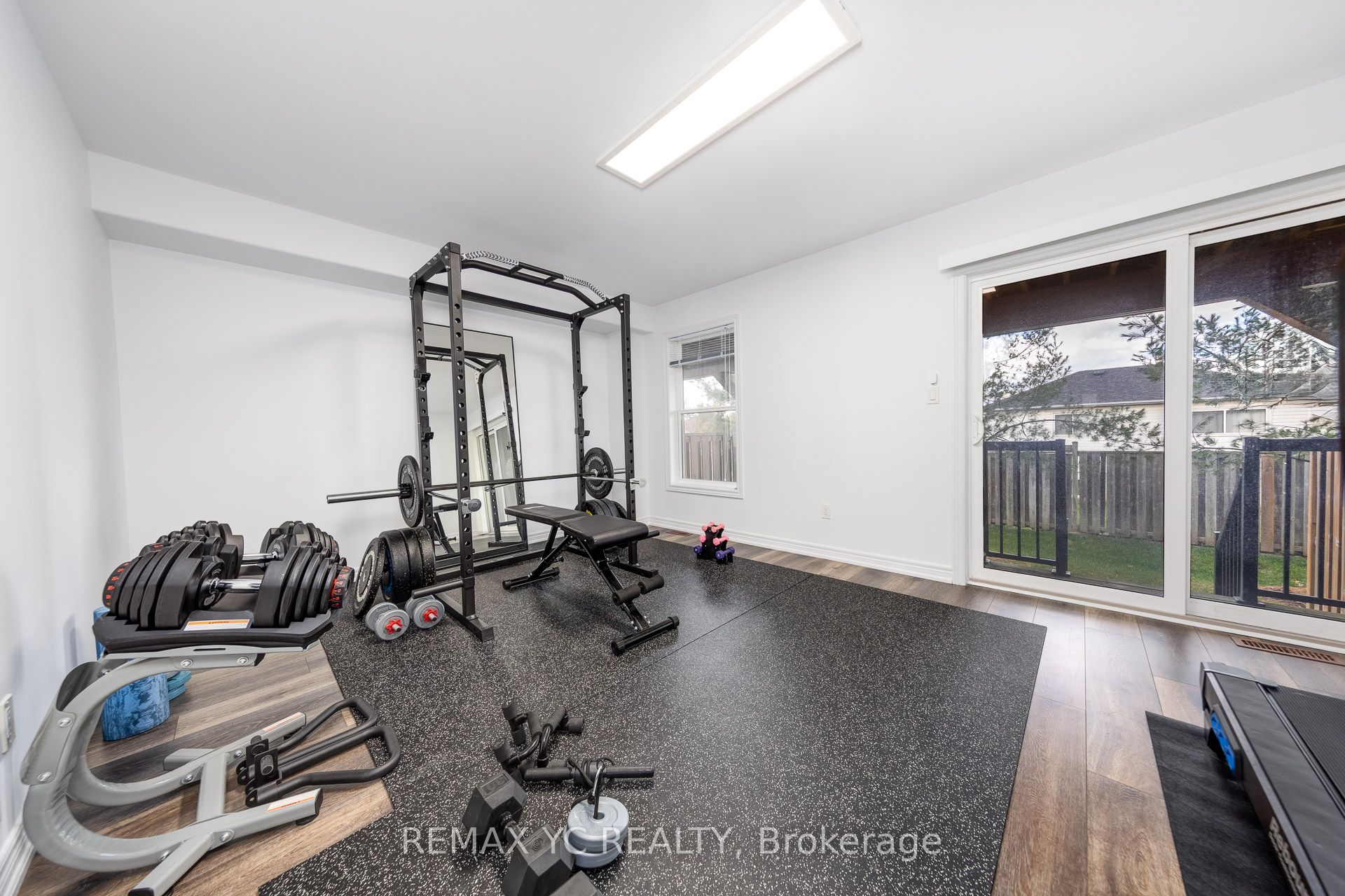 1 Leggott Avenue 2, Barrie, ON L4N 6B1 photo 5
