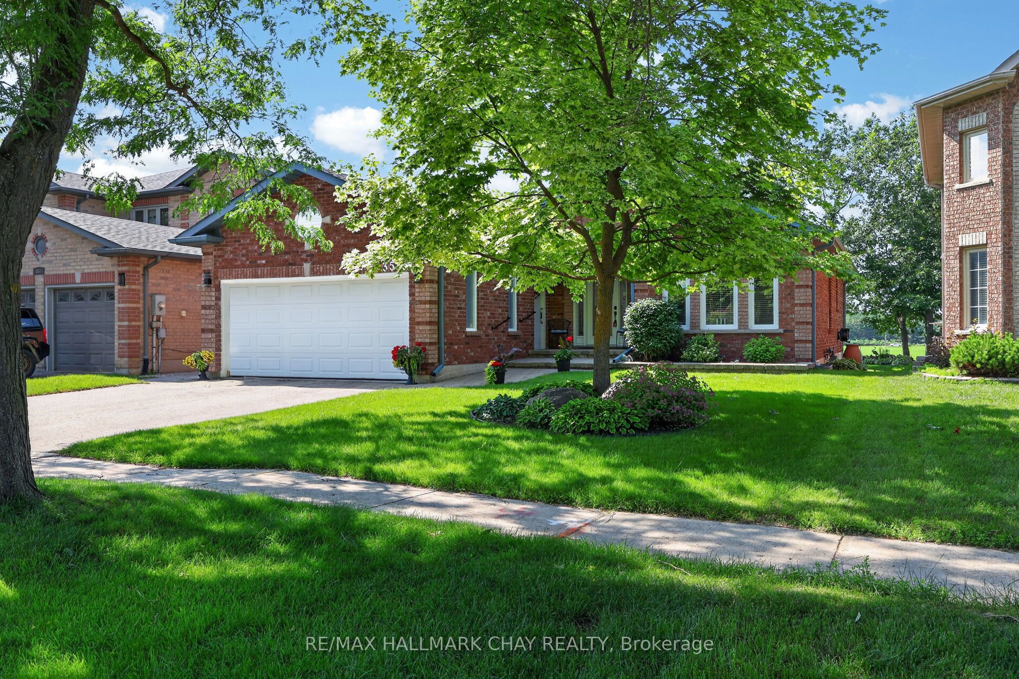 358 Livingstone Street W, Barrie, ON L4N 7K7