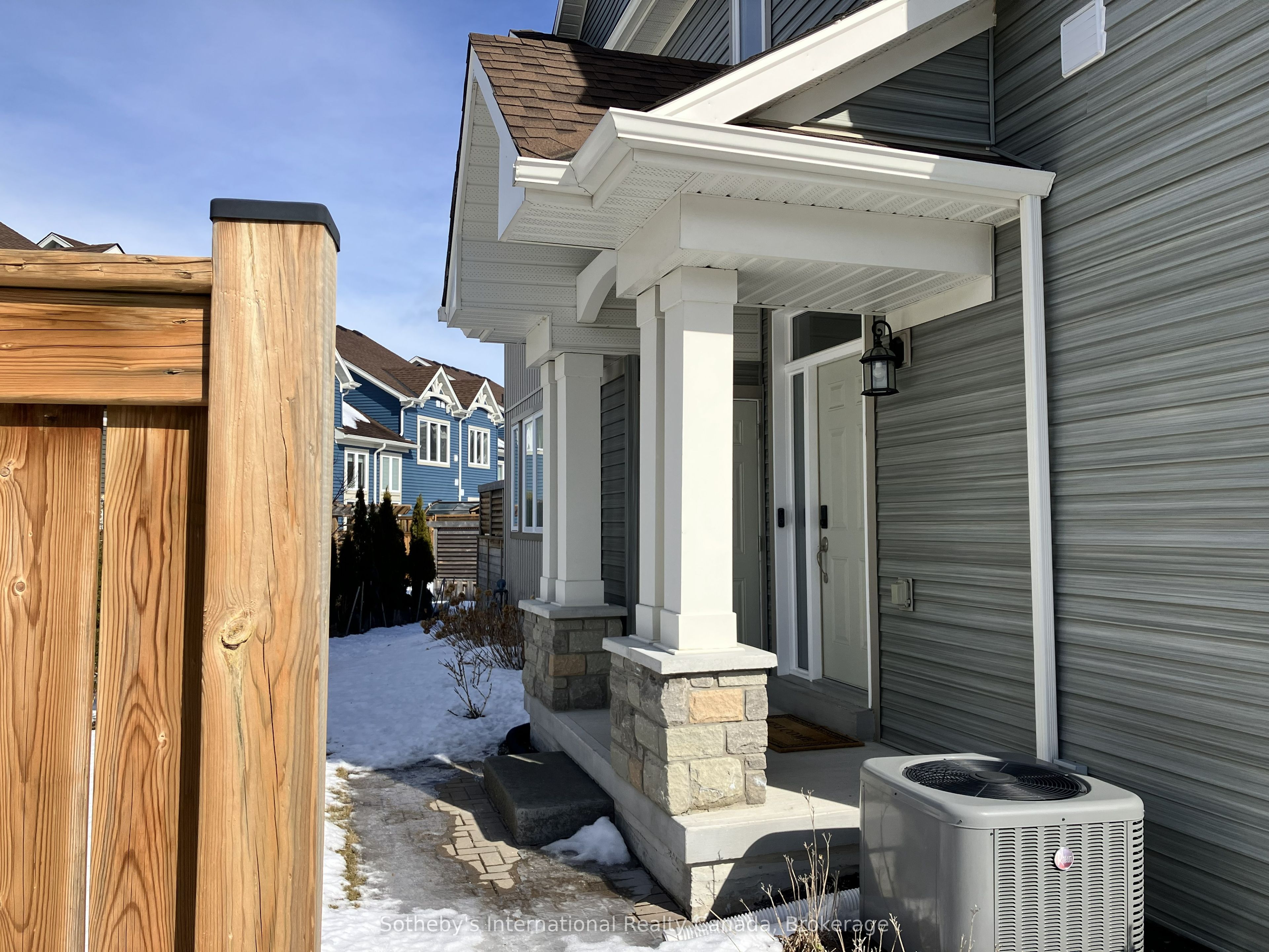 43 Carpenter Street, Collingwood, ON L9Y 0Z5 photo 2