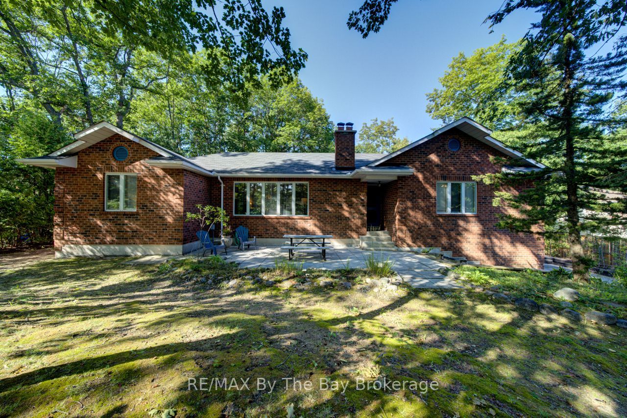 47 Birchwood Trail, Wasaga Beach, ON L9Z 1B1 photo 3