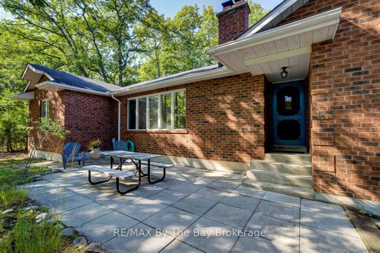 47 Birchwood Trail, Wasaga Beach, ON L9Z 1B1 photo 4