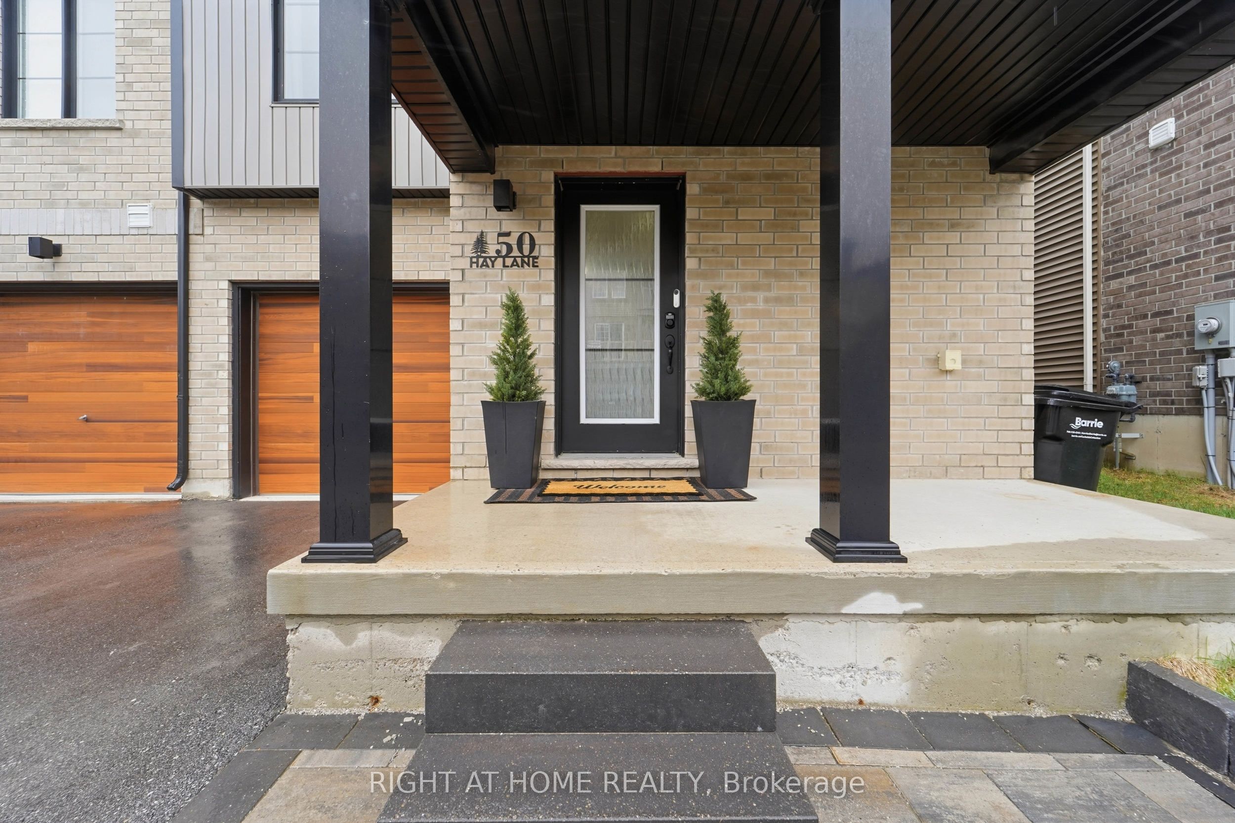 50 Hay Lane, Barrie, ON L9J 0T6 photo 4