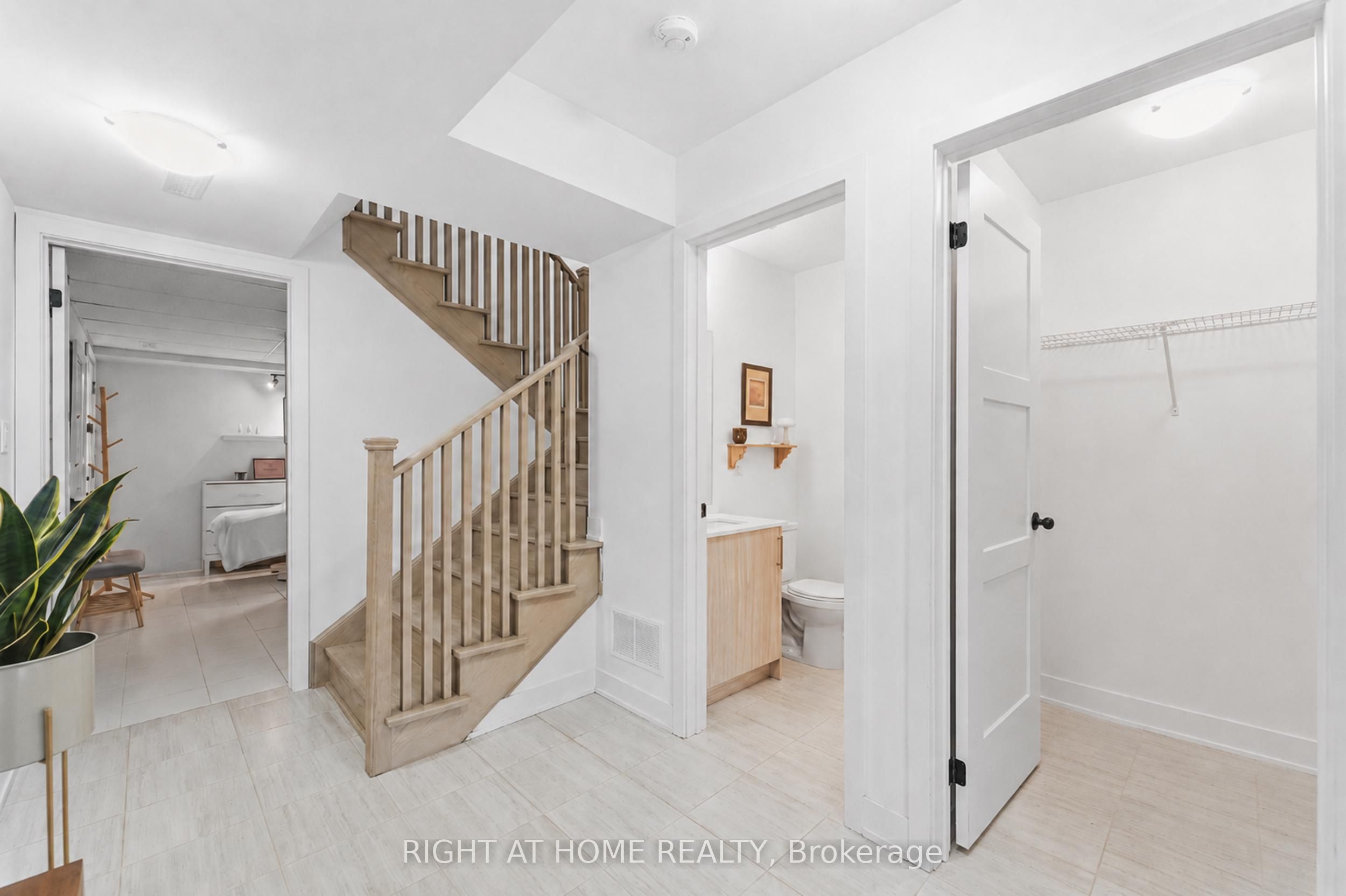 50 Hay Lane, Barrie, ON L9J 0T6 photo 5