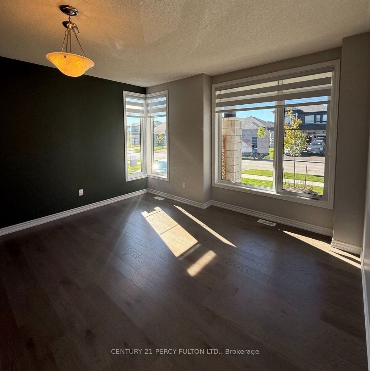 10 Rosanne Circle, Wasaga Beach, ON L9Z 0N4 photo 5