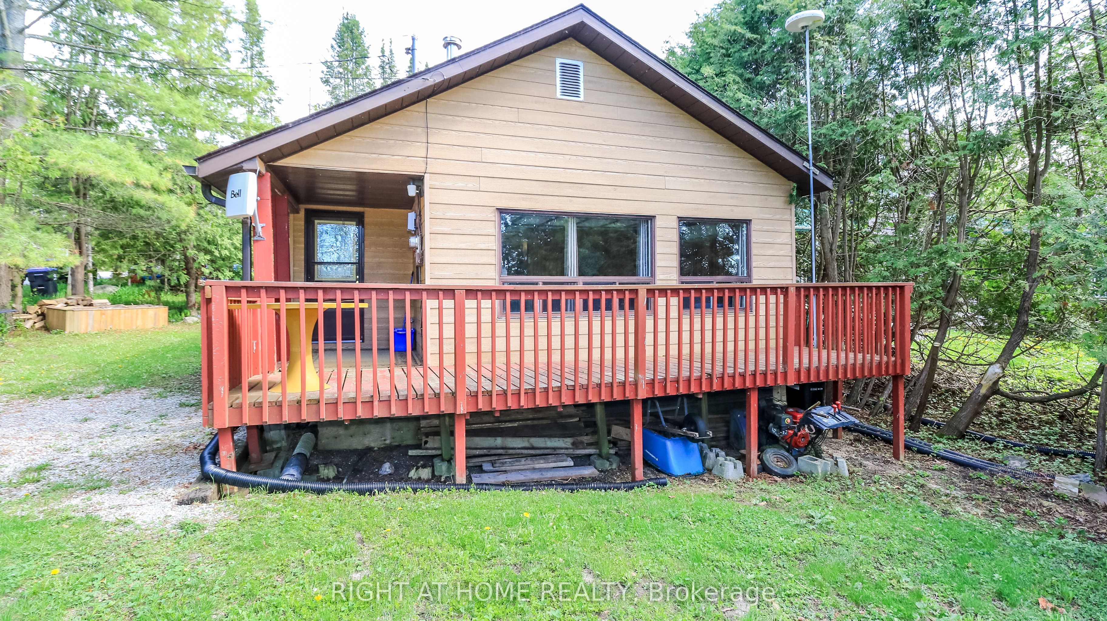 300 Albin Road, Tay, ON L0K 2C0 photo 2