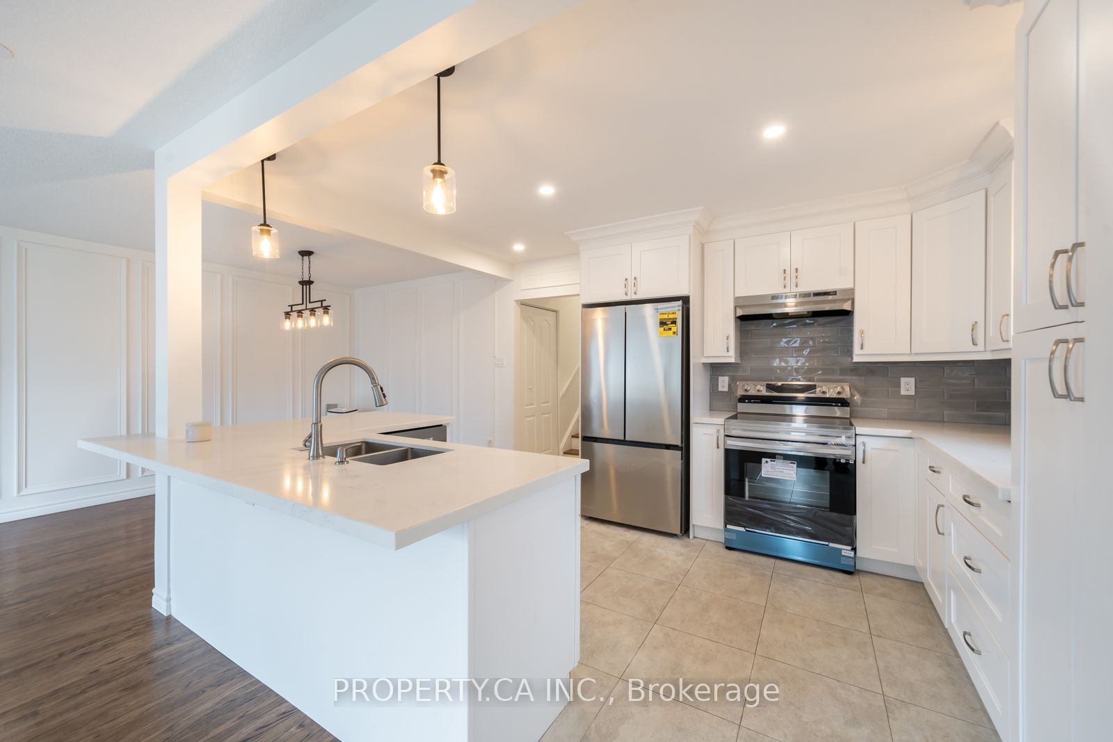 24 Thorncrest Road, Barrie, ON L4N 3P9 photo 4