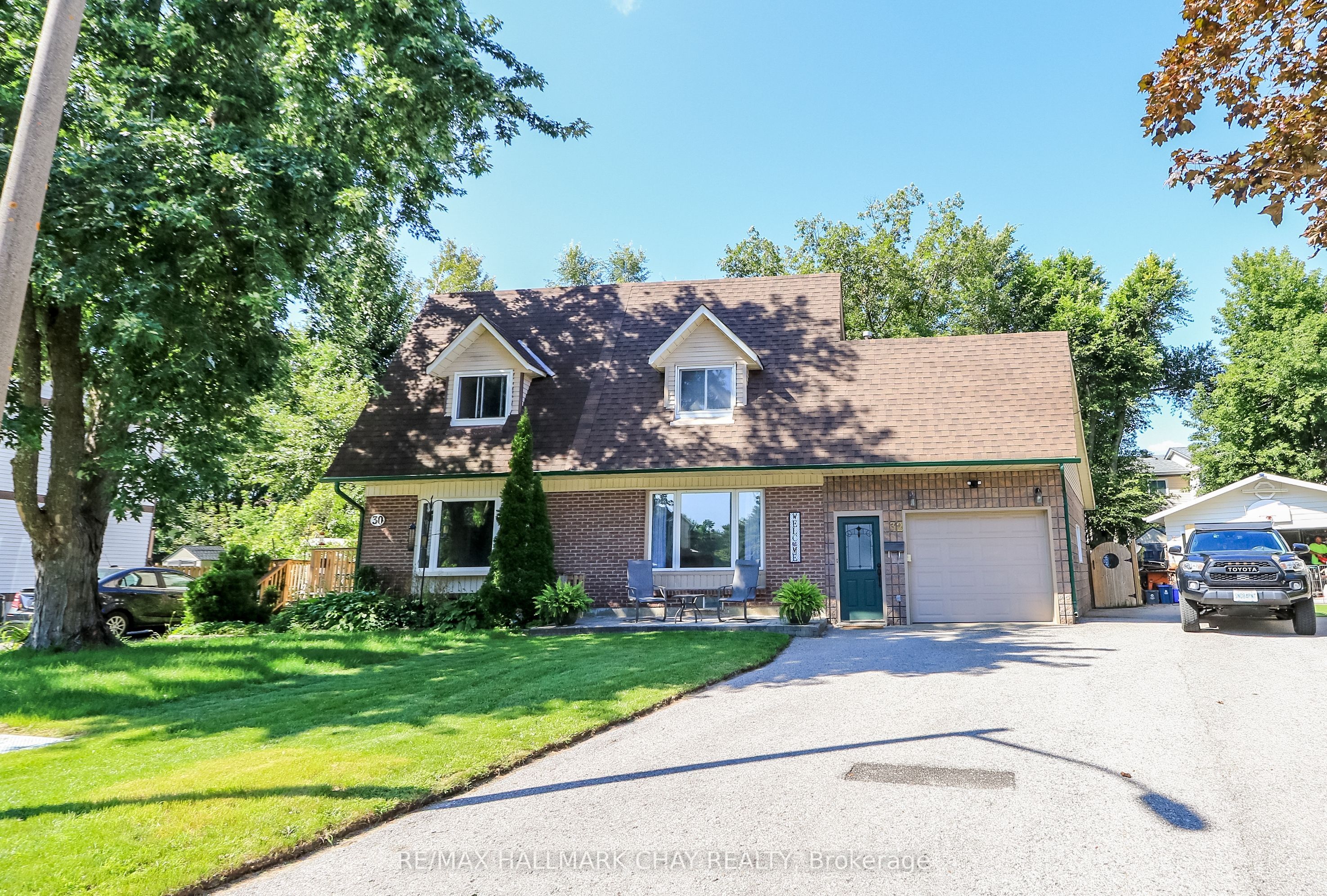 32 Wilde Place, Barrie, ON L4N 4W7