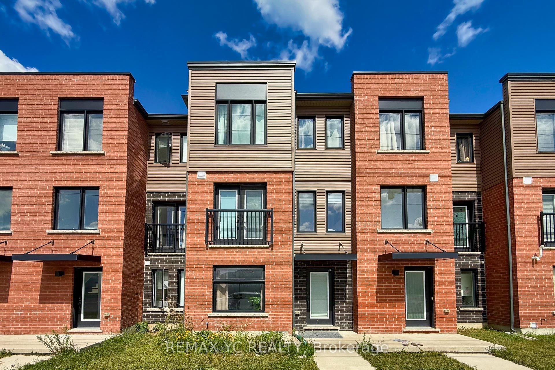5 Fairlane Avenue, Barrie, ON L9J 0N1 photo 2