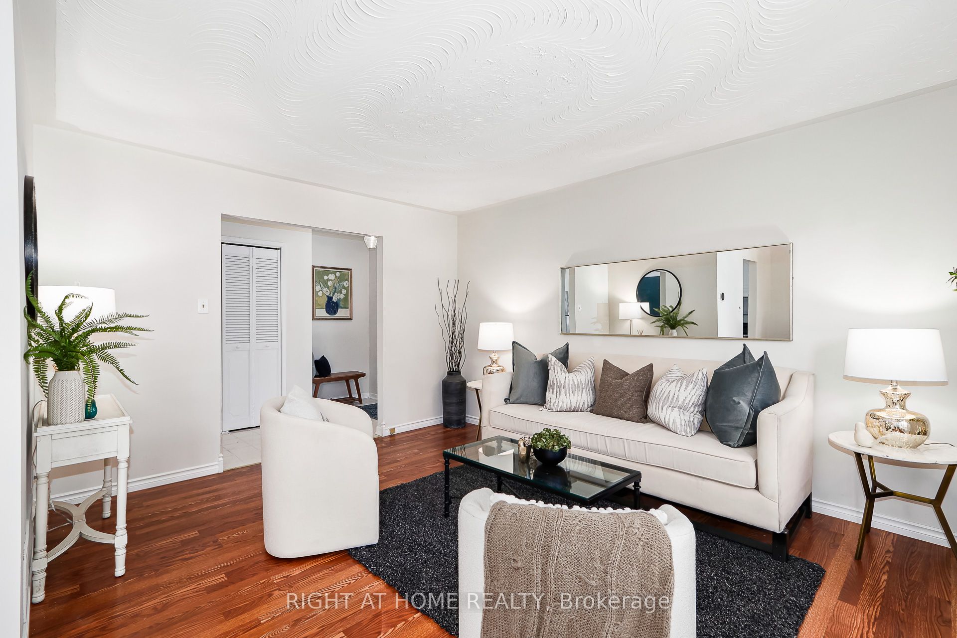 1059 Glen Mhor Crescent, Midland, ON L4R 4P5 photo 4