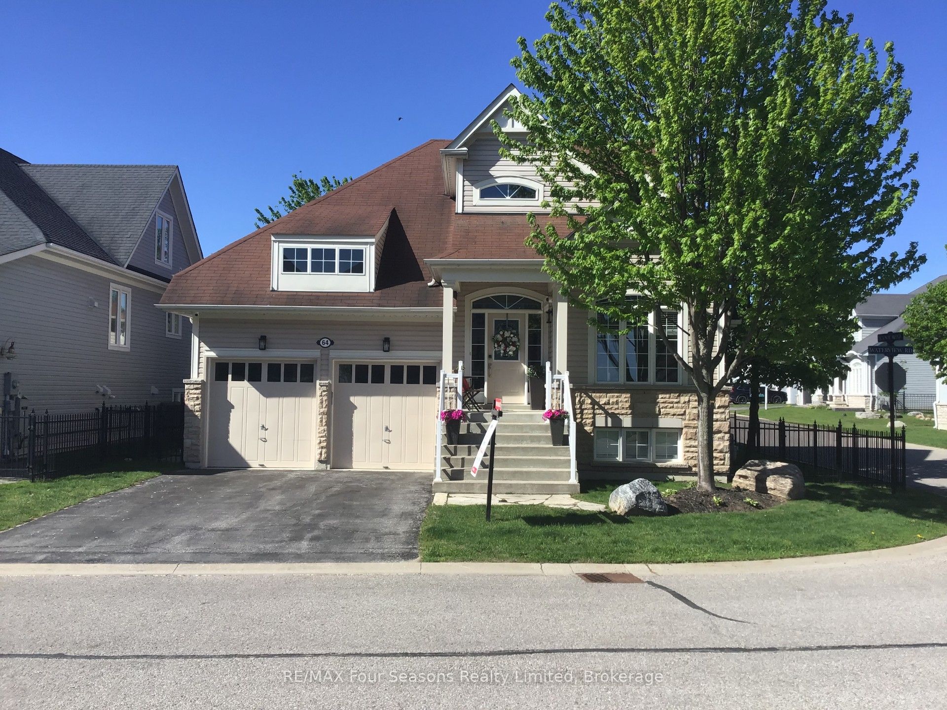 64 Waterview Road, Wasaga Beach, ON L9Z 0E9 photo 2
