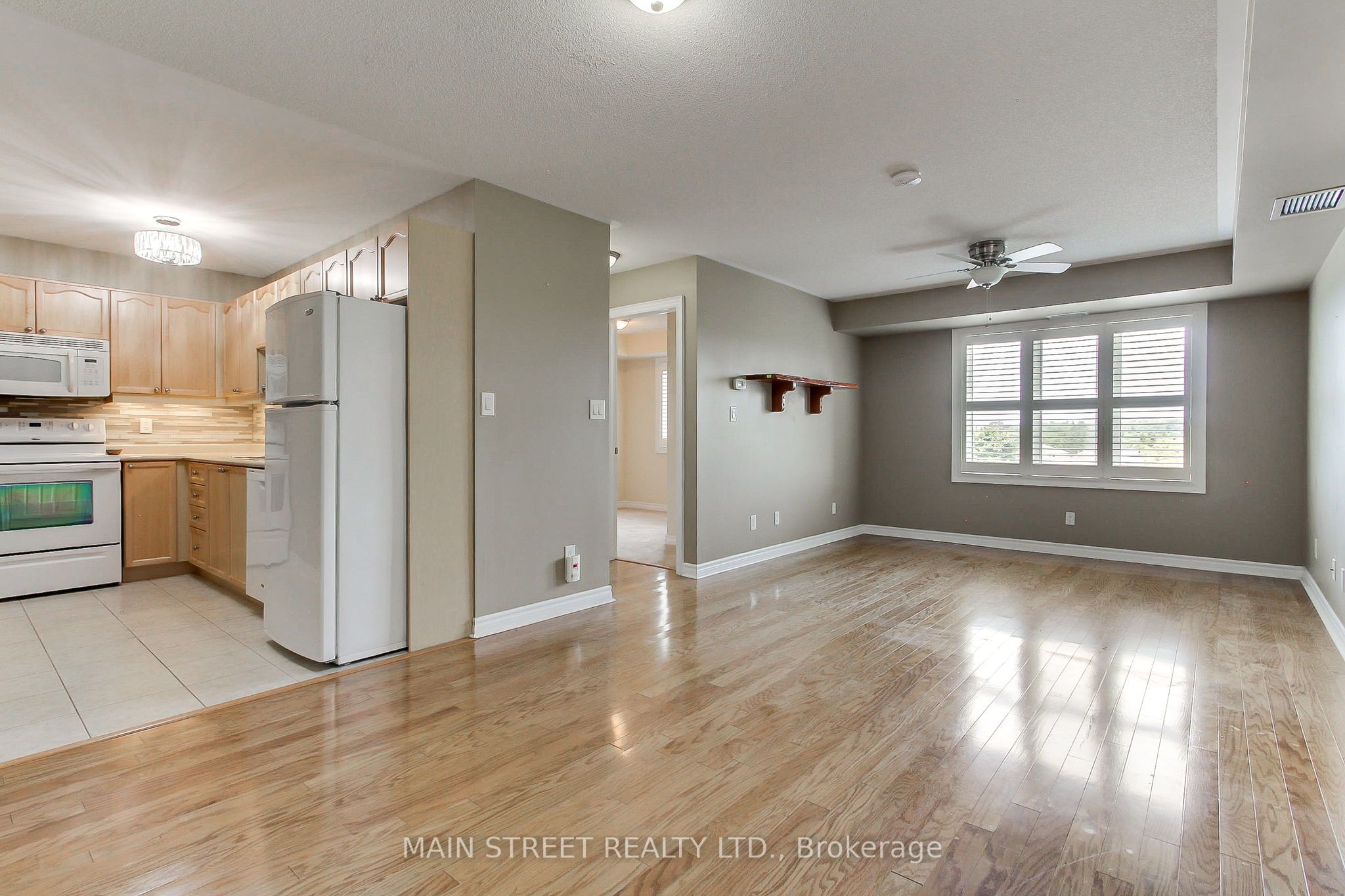 500 Mapleview Drive W 305, Barrie, ON L4N 6C3