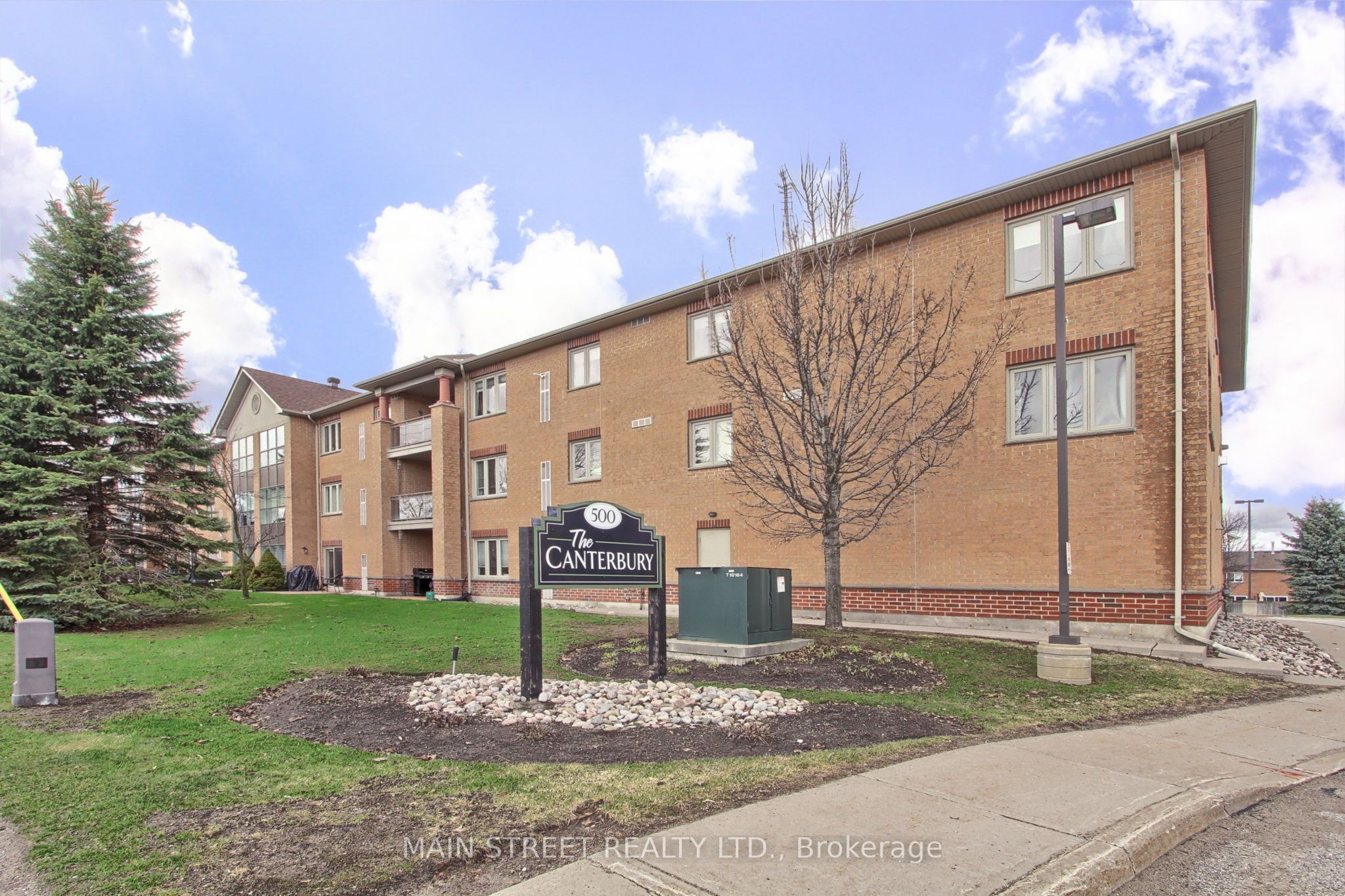 500 Mapleview Drive W 305, Barrie, ON L4N 6C3 photo 3