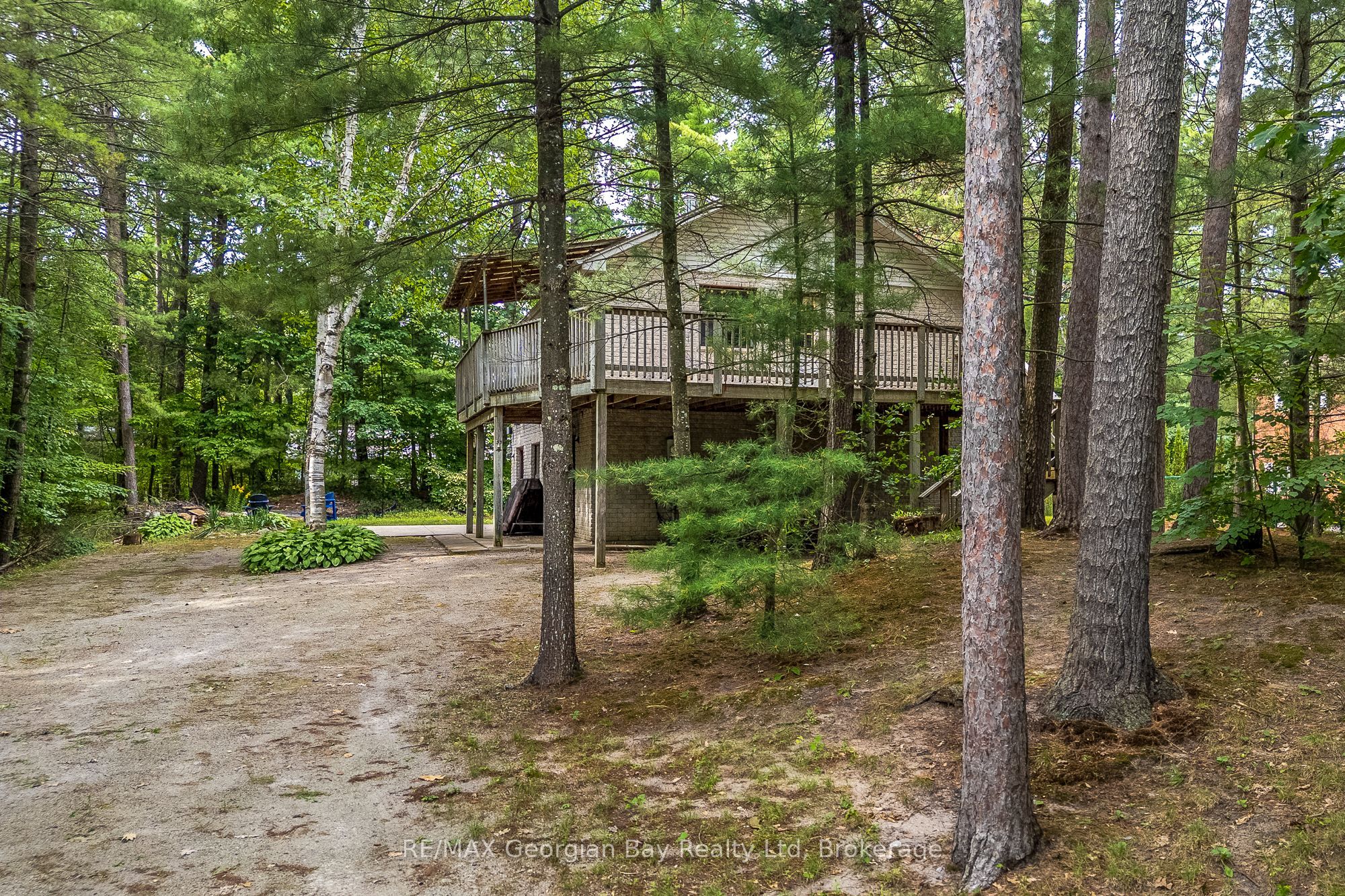 754 Lafontaine Road W, Tiny, ON L9M 0L5