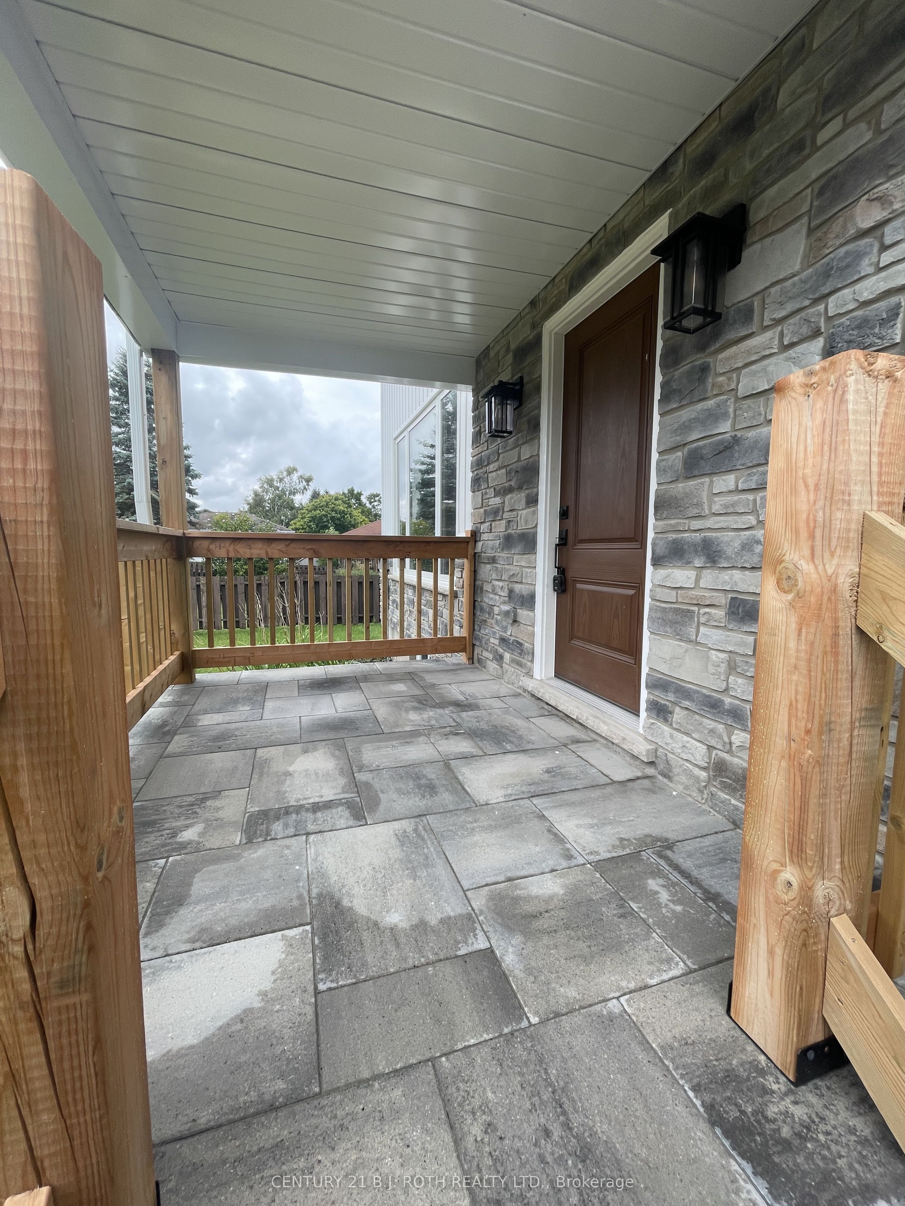 9 Bertram Drive, Springwater, ON L0L 1P0 photo 4