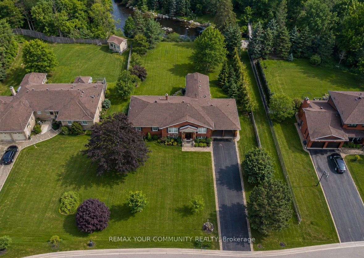 12 Cairns Boulevard, Springwater, ON L0L 1X0 photo 2