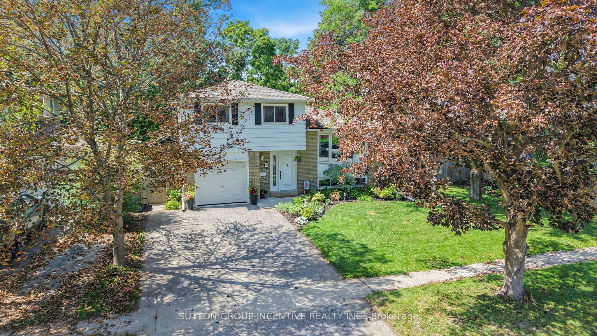 35 Jills Court, Barrie, ON L4M 4L6 photo 2