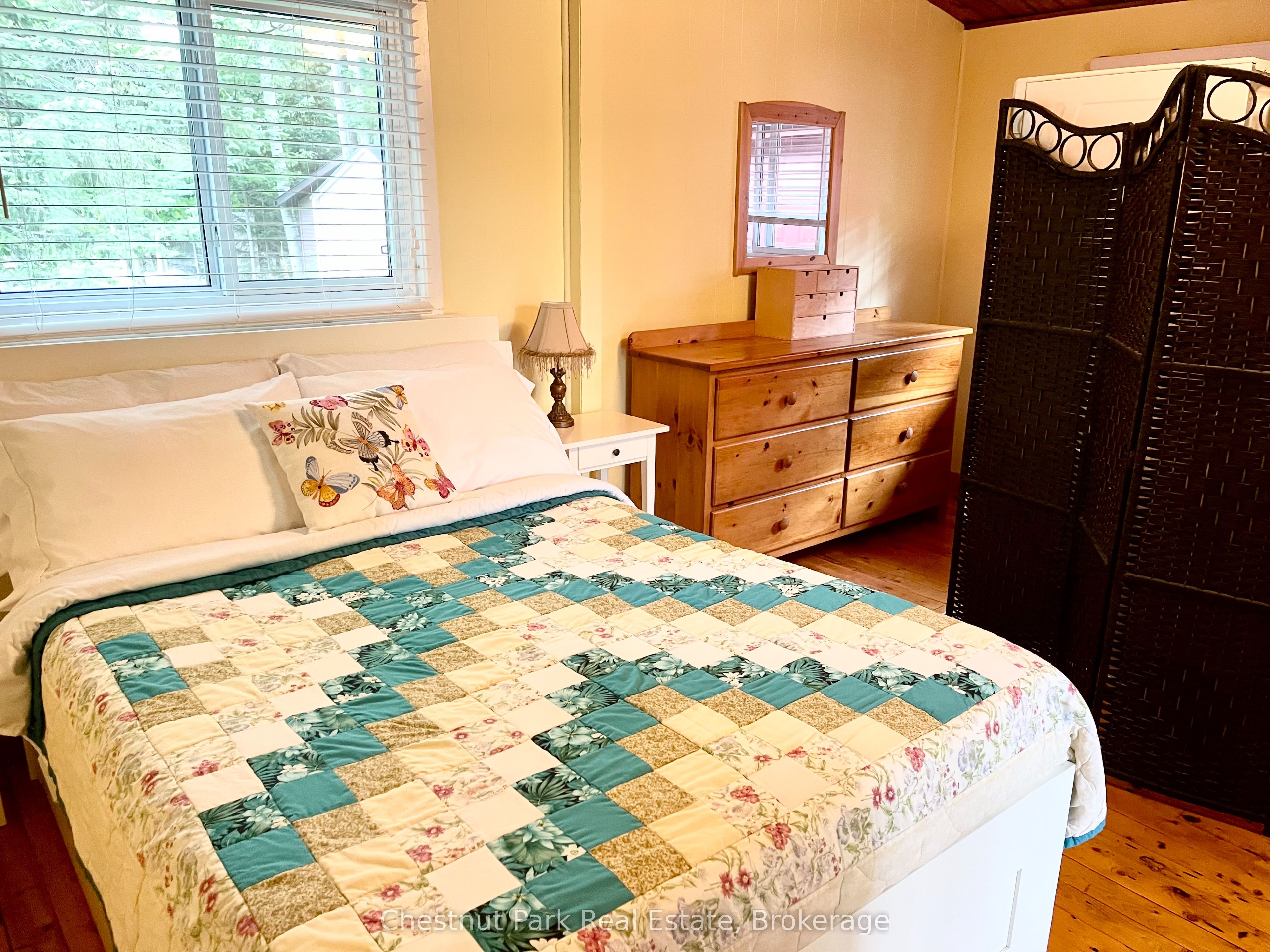 72 59th Street S, Wasaga Beach, ON L9Z 1V8 photo 4