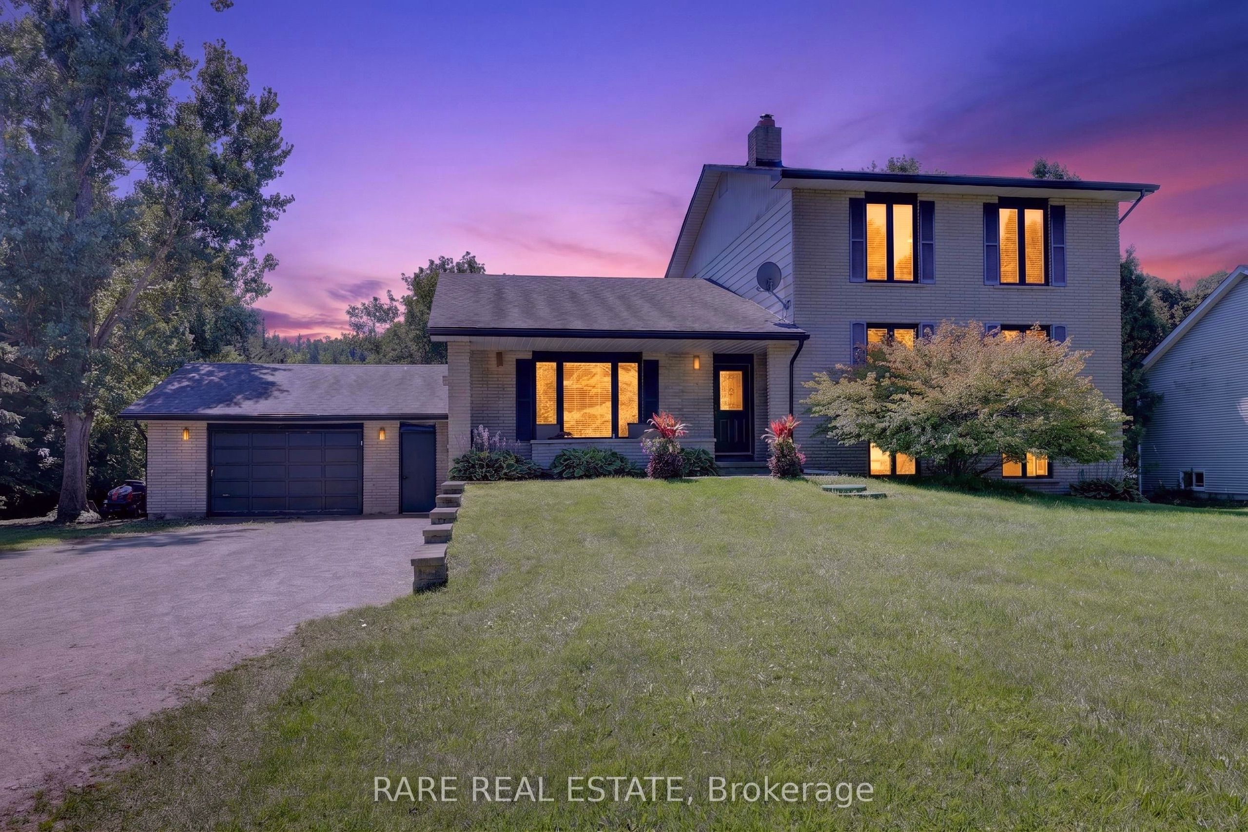 79 Caroline Street W, Clearview, ON L0M 1G0