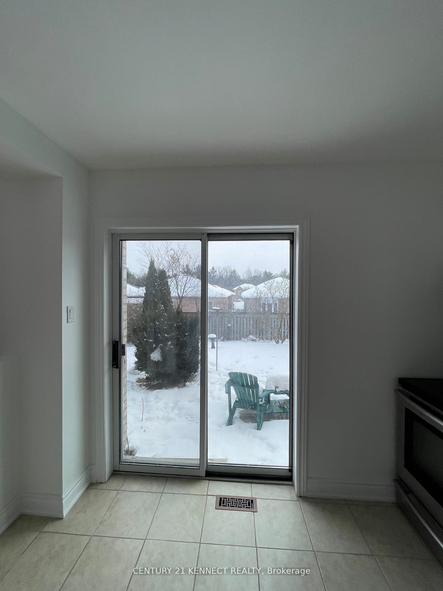 35 Drake Drive, Barrie, ON L4N 8X4 photo 5