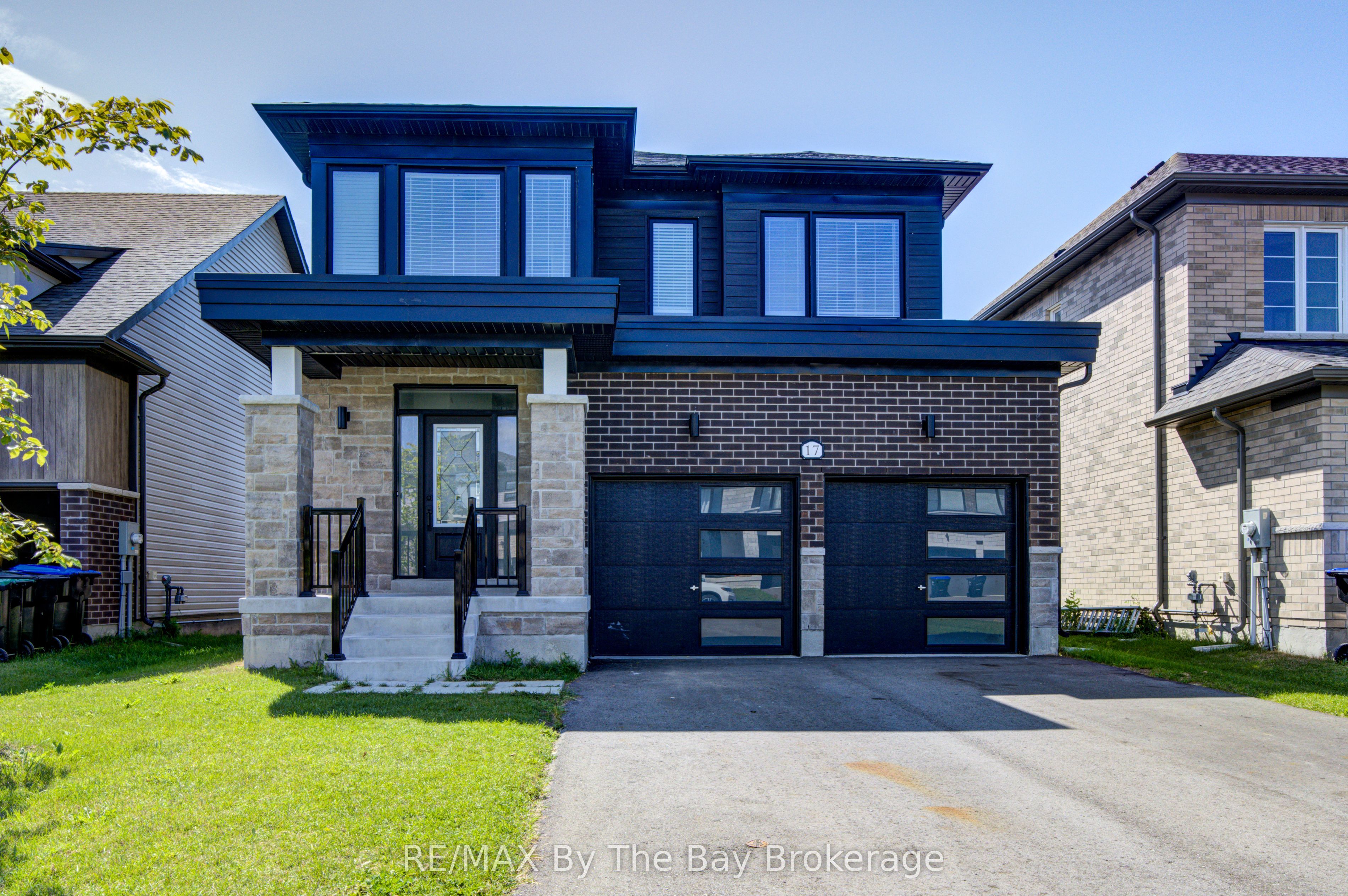 17 Rosanne Circle, Wasaga Beach, ON L9Z 0N4