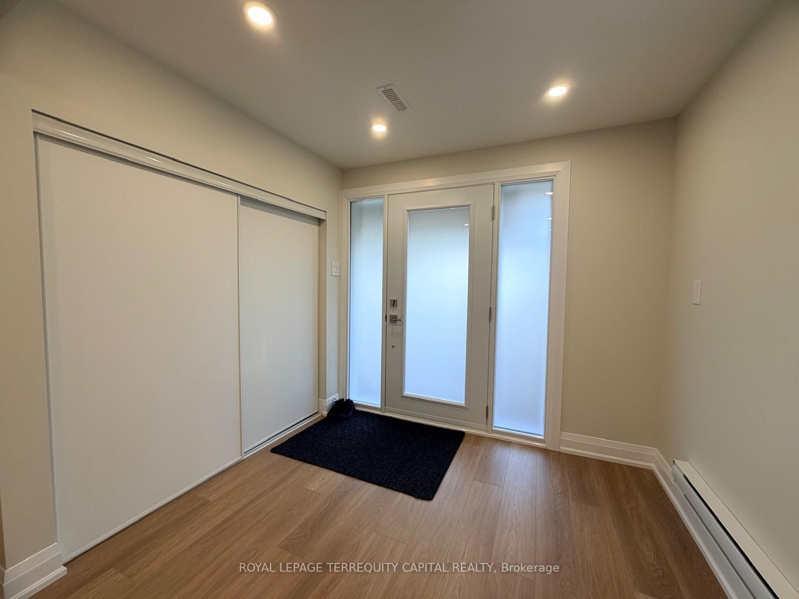284 Livingstone Street W Unit 2, Barrie, ON L4N 7A9 photo 3
