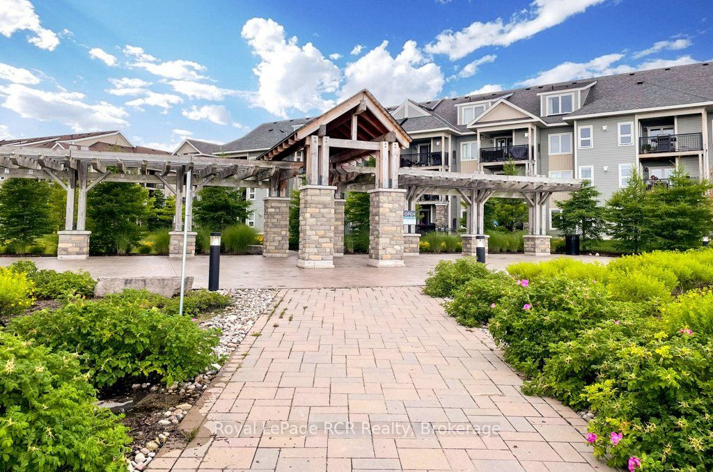 7 Anchorage Crescent #308, Collingwood, ON L9Y 0Y6