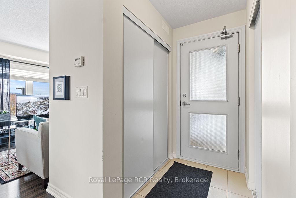 7 Anchorage Crescent #308, Collingwood, ON L9Y 0Y6 photo 4