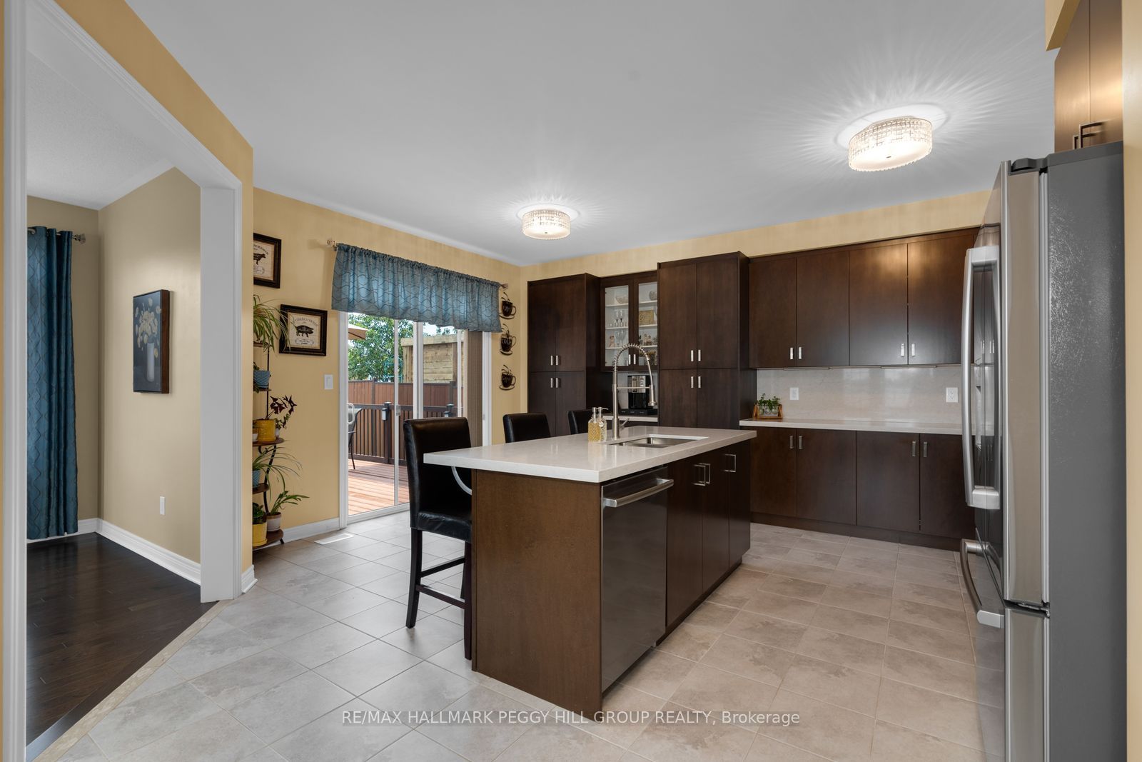 267 Kozlov Street, Barrie, ON L4N 6R7 photo 3