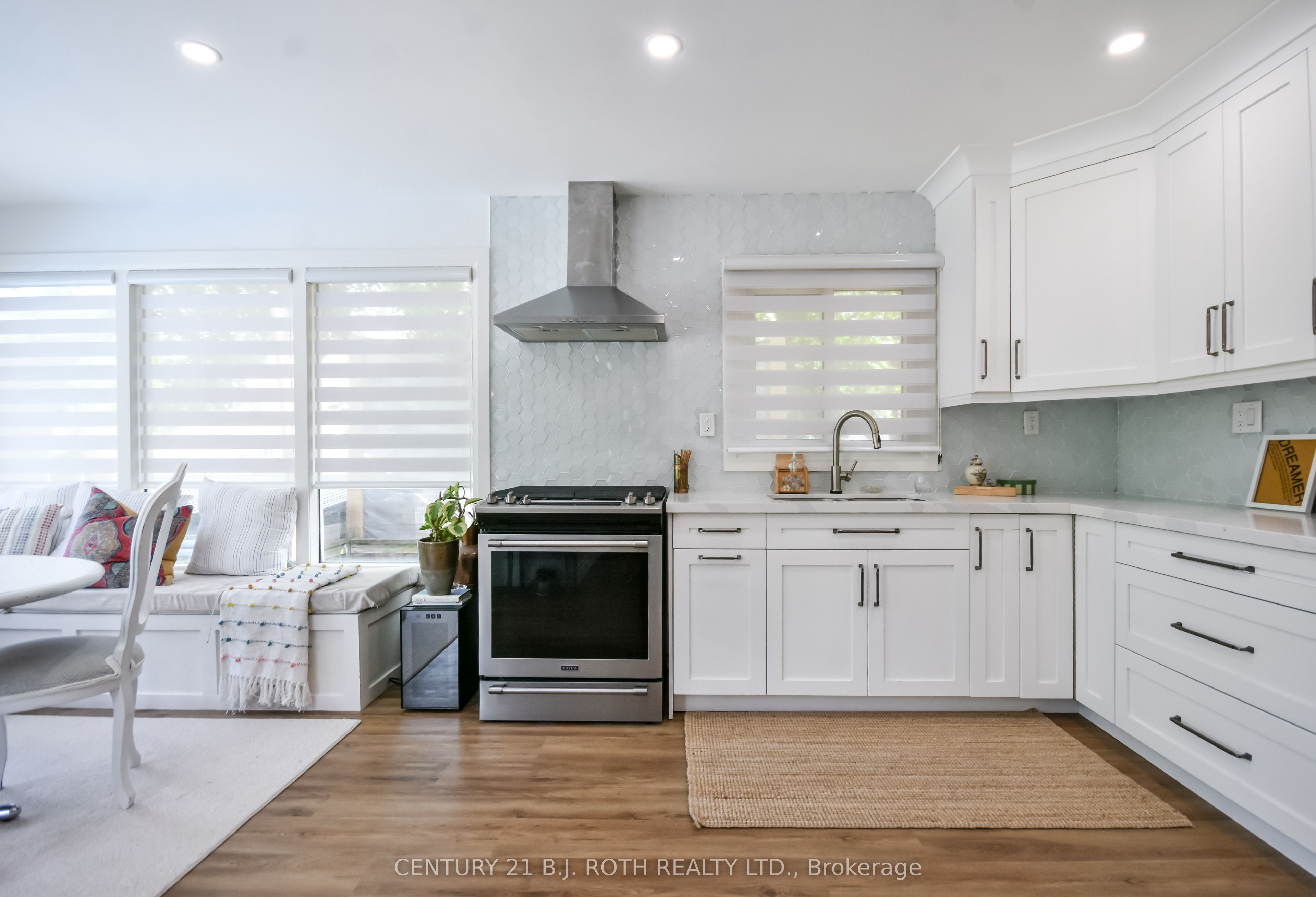 7 WESLEY Street, Barrie, ON L4N 2A4 photo 4