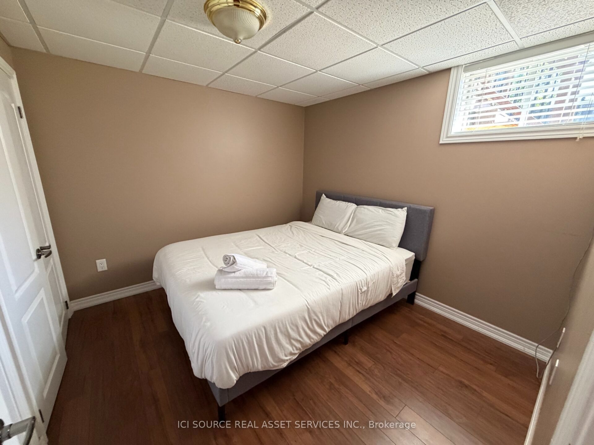 55 Marsellus Drive Basement, Barrie, ON L4N 8S6 photo 2