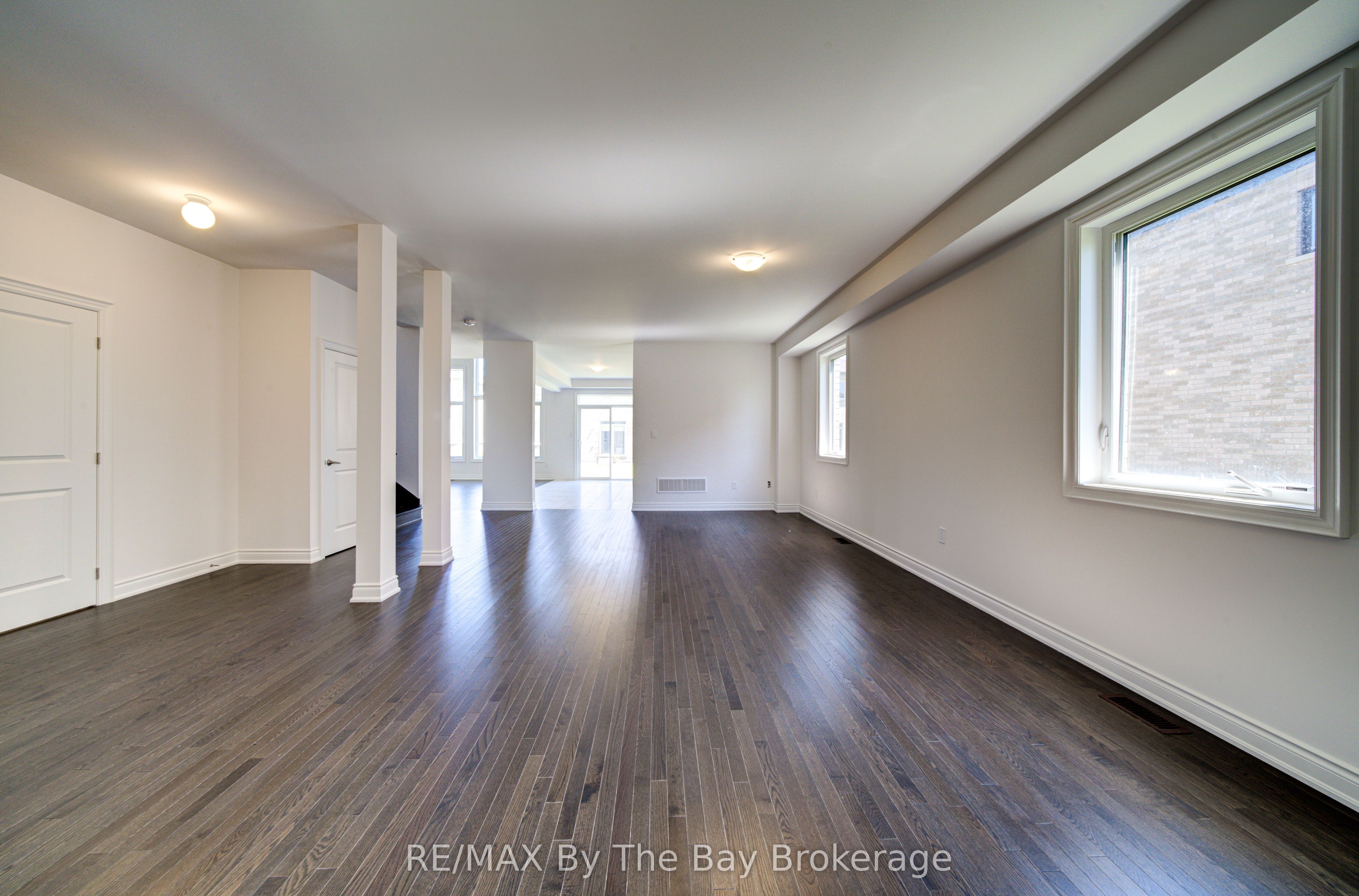 35 Misty Ridge Road, Wasaga Beach, ON L9Z 0R8 photo 3