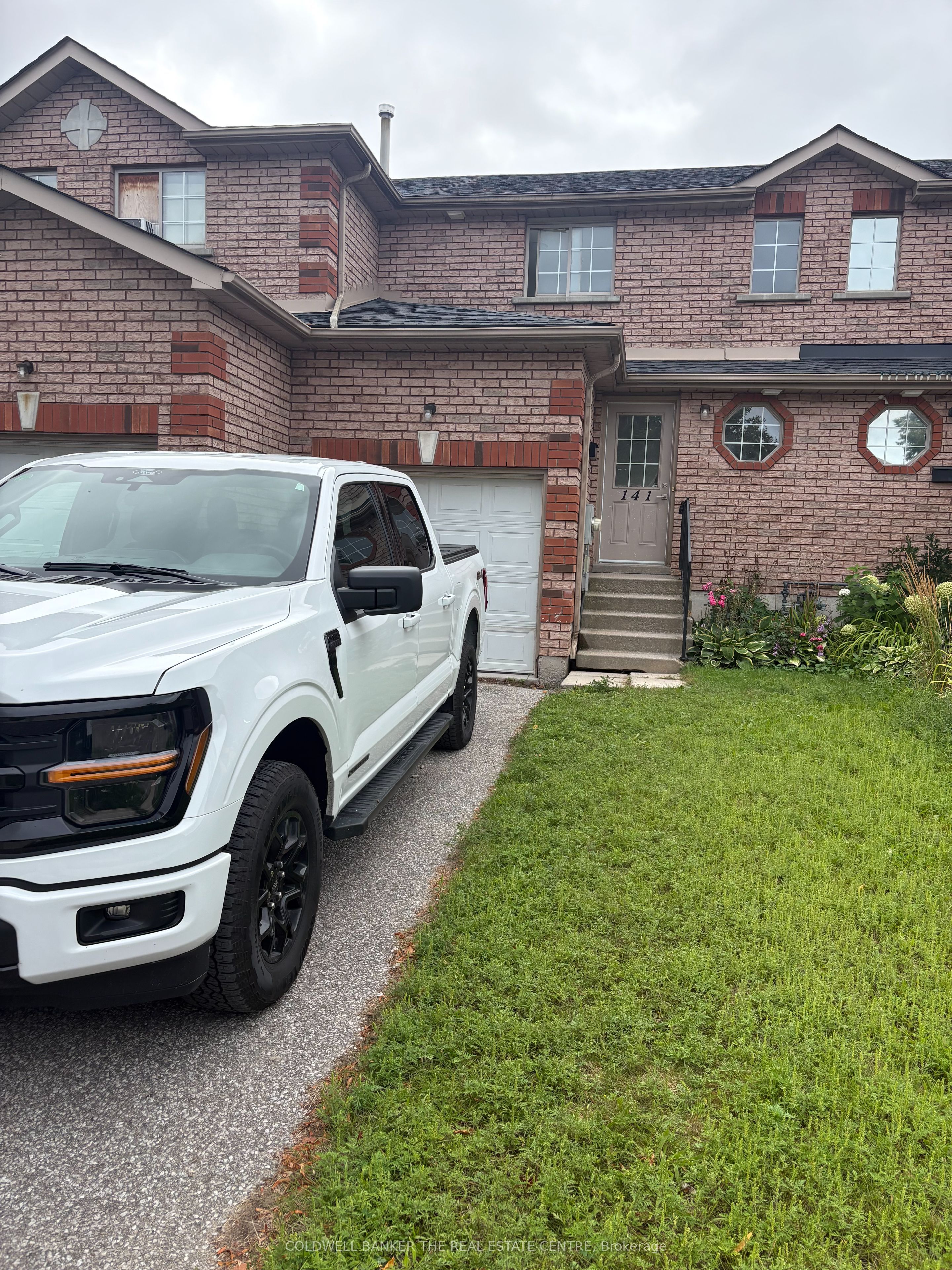 141 Black Cherry Crescent, Barrie, ON L4N 9L1