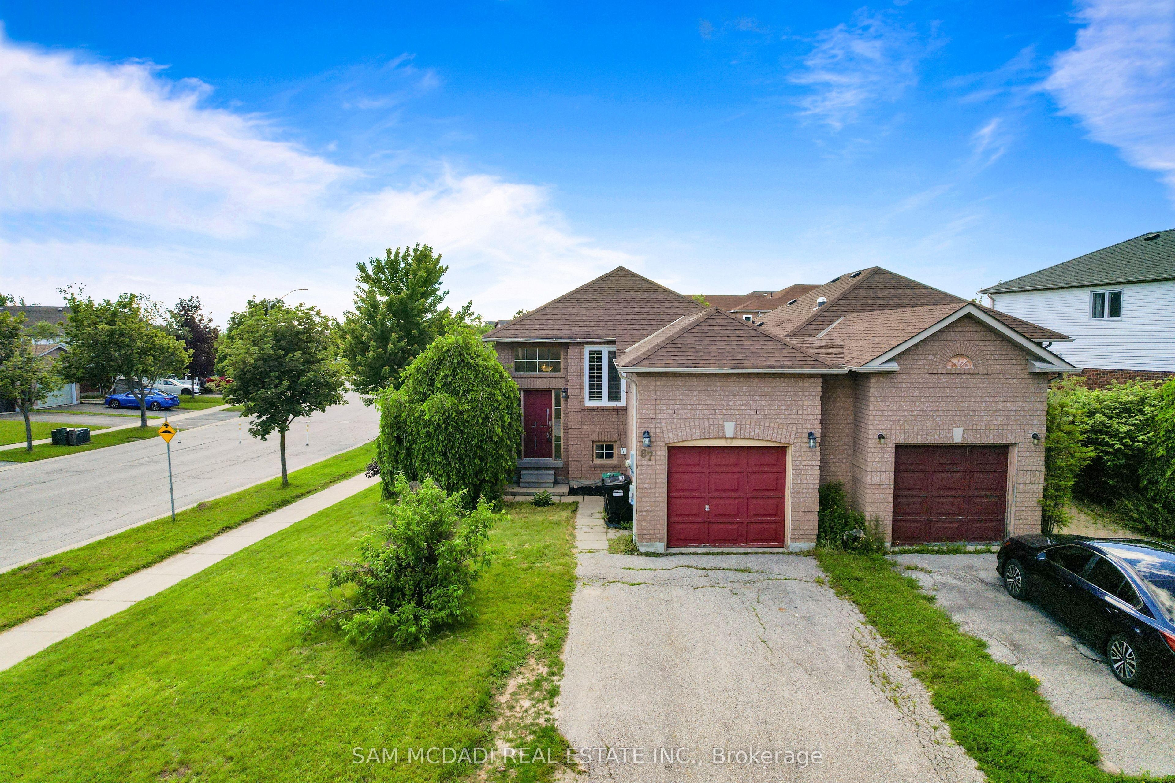 87 Rundle Crescent, Barrie, ON L4N 8E6