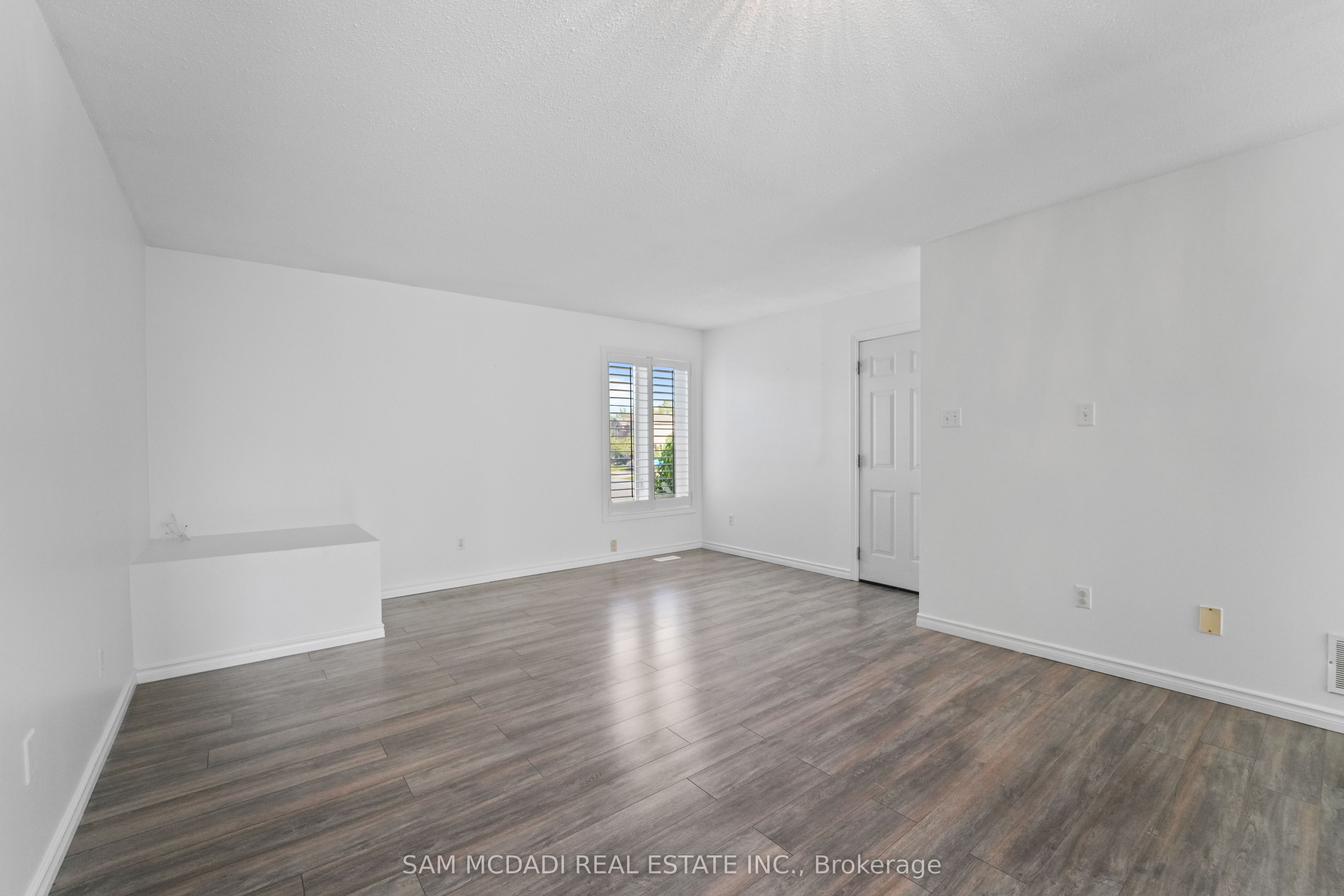 87 Rundle Crescent, Barrie, ON L4N 8E6 photo 5