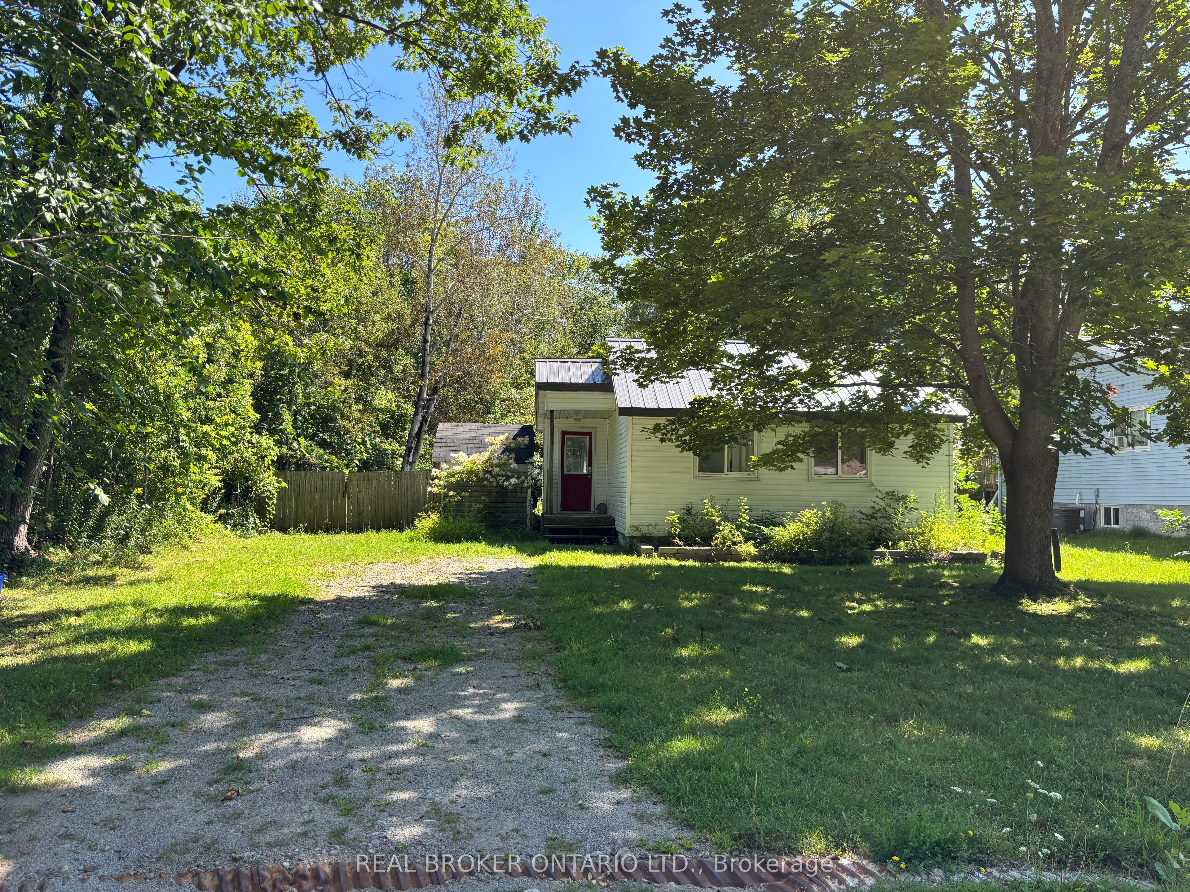 53 Lovejoy Street, Tay, ON L0K 2A0