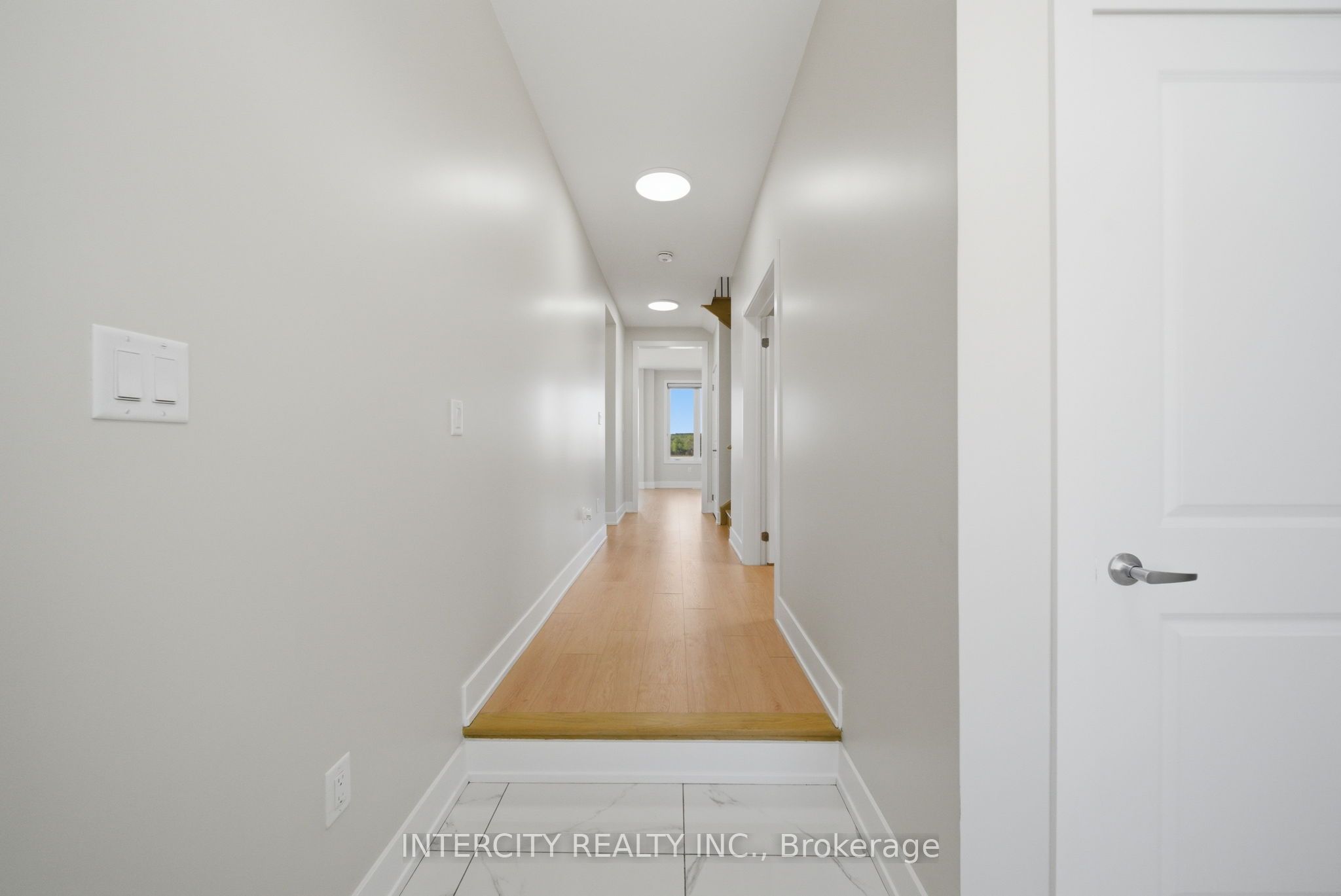 10 Kingsbury Trail, Barrie, ON L9J 0W9 photo 3