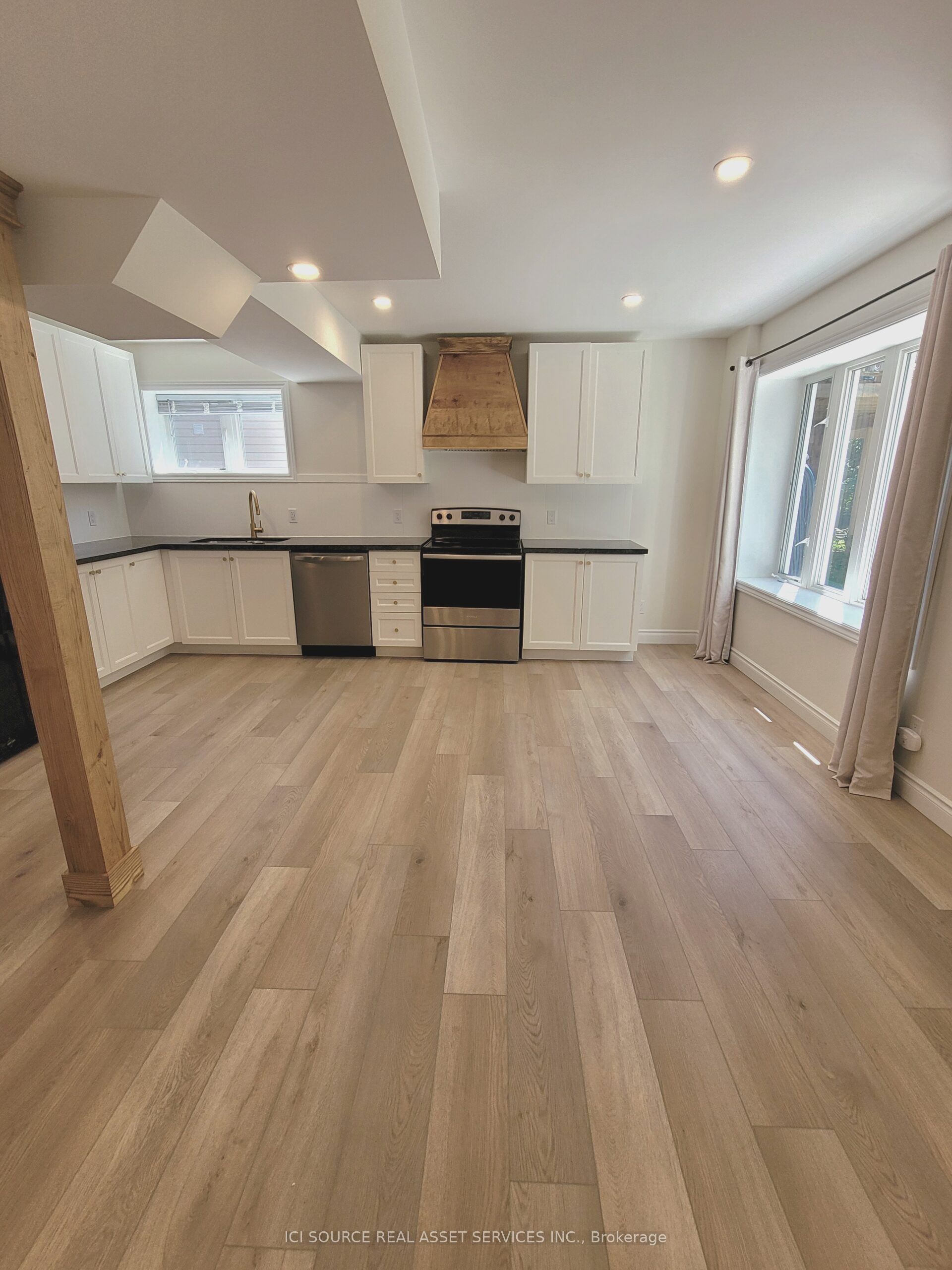 66 White Sands Way Lower, Wasaga Beach, ON L9Z 0E1 photo 2