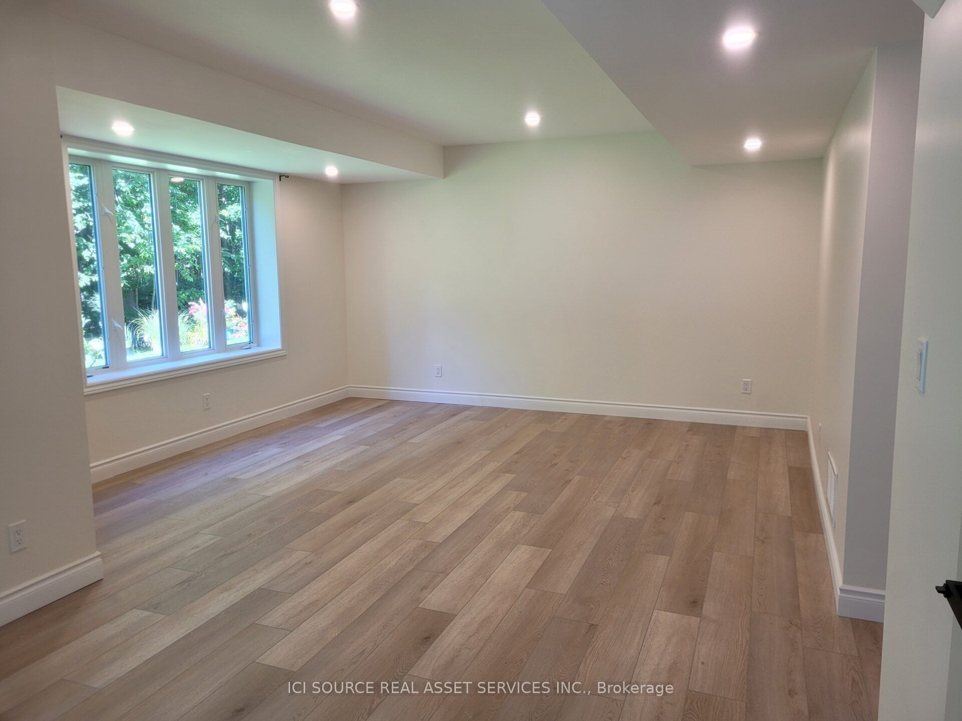 66 White Sands Way Lower, Wasaga Beach, ON L9Z 0E1 photo 4
