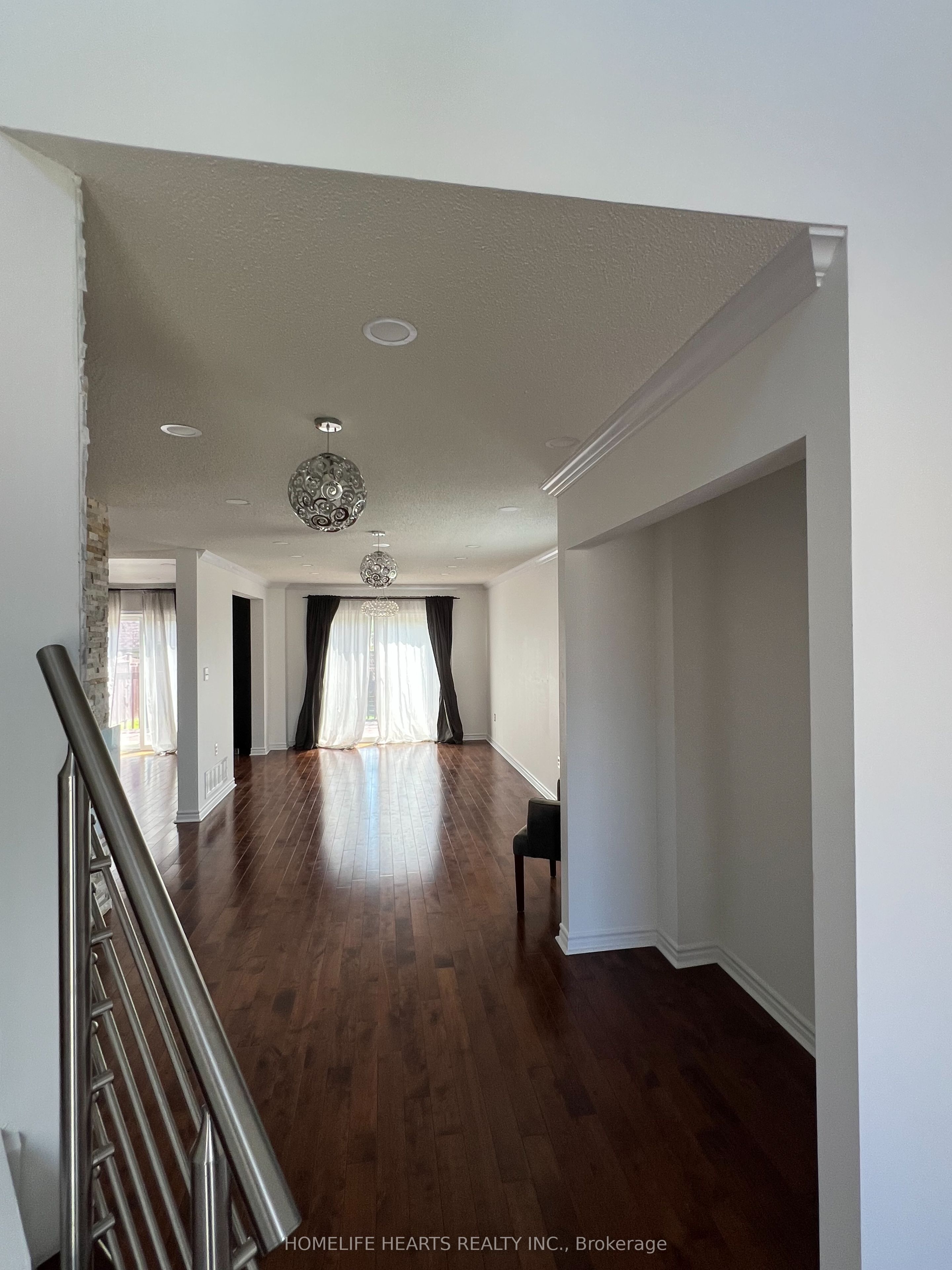 1 Glenhill Drive, Barrie, ON L4N 5X4 photo 3