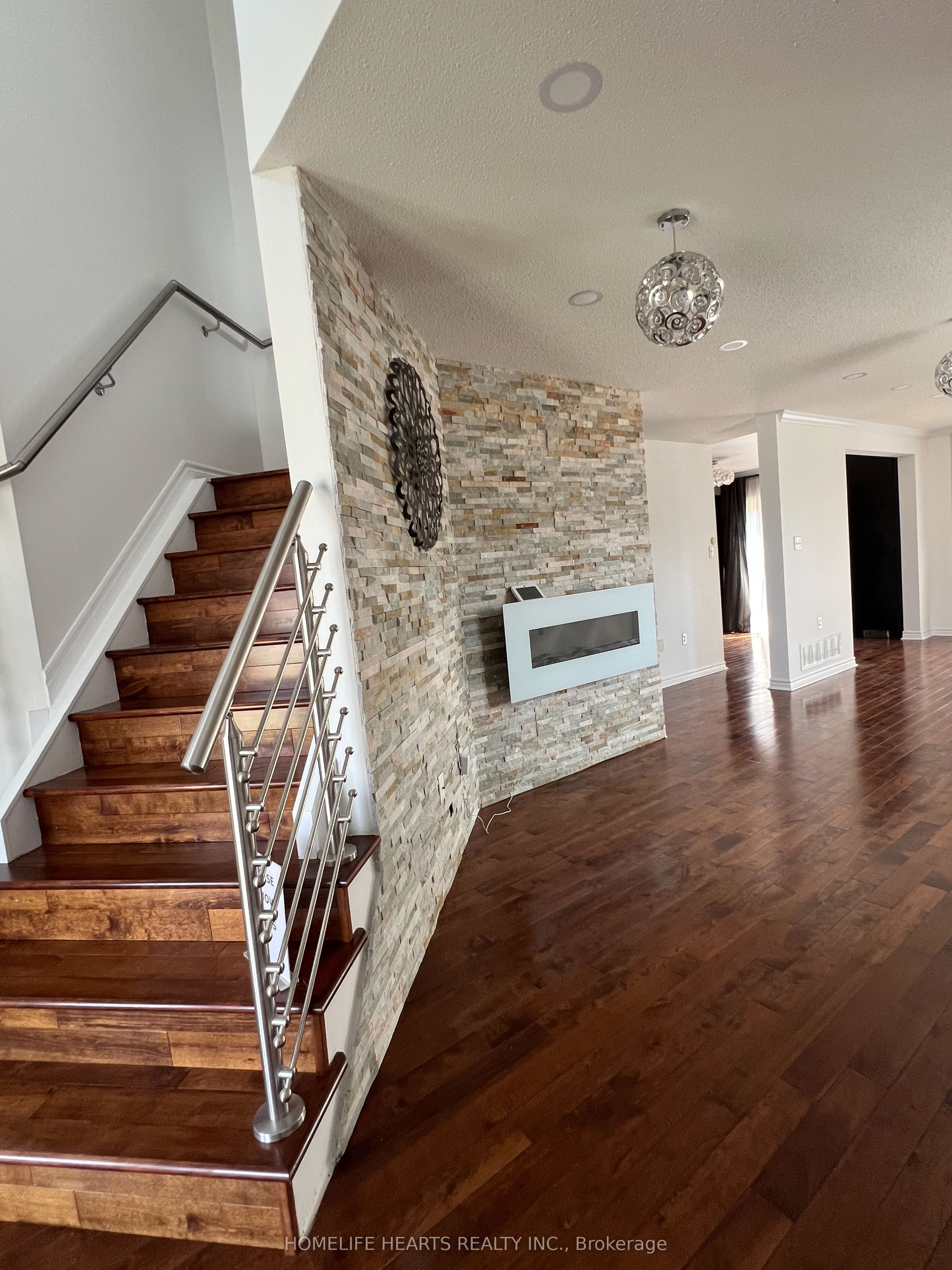 1 Glenhill Drive, Barrie, ON L4N 5X4 photo 4