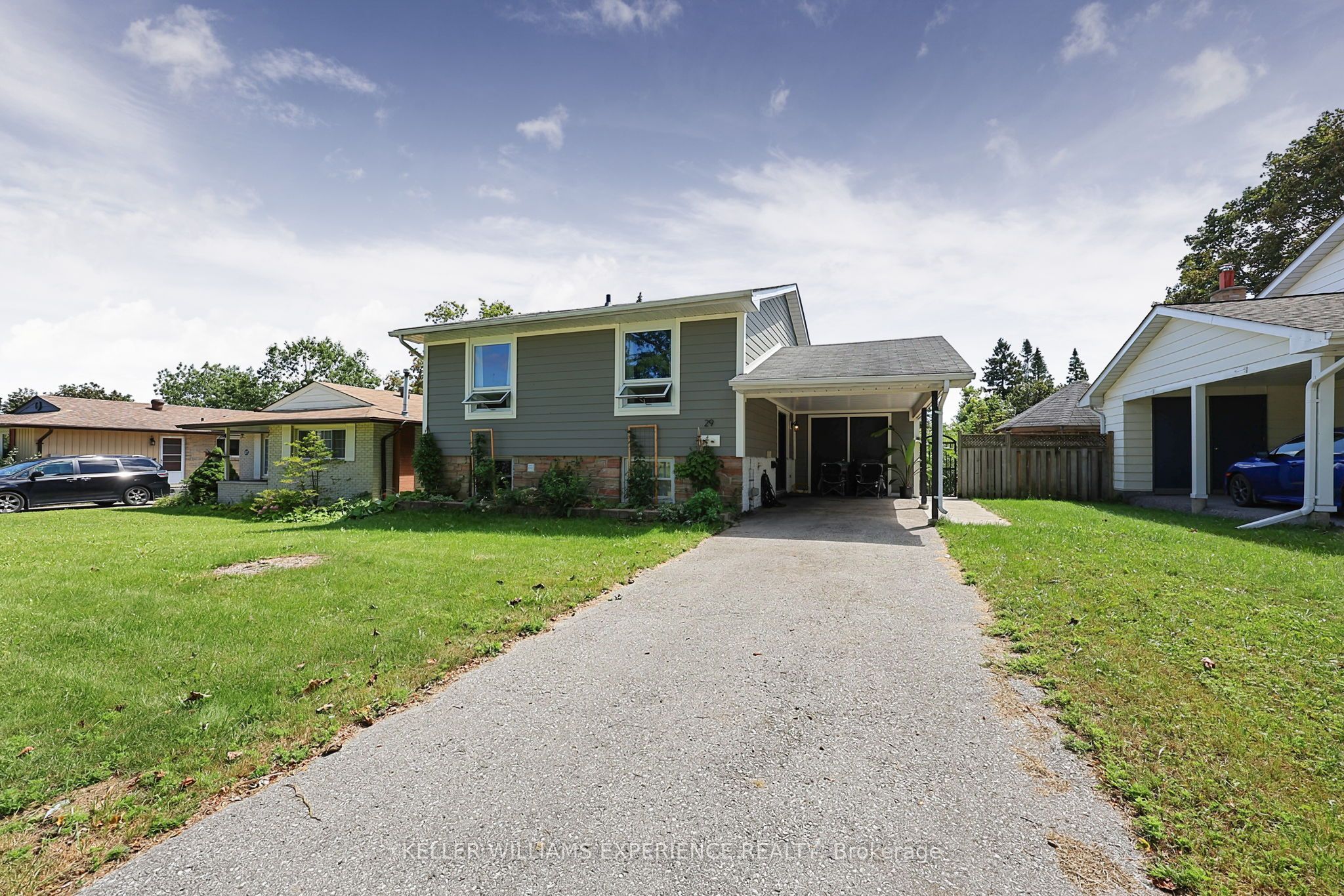 29 Collete Crescent, Barrie, ON L4M 2Z3 photo 3