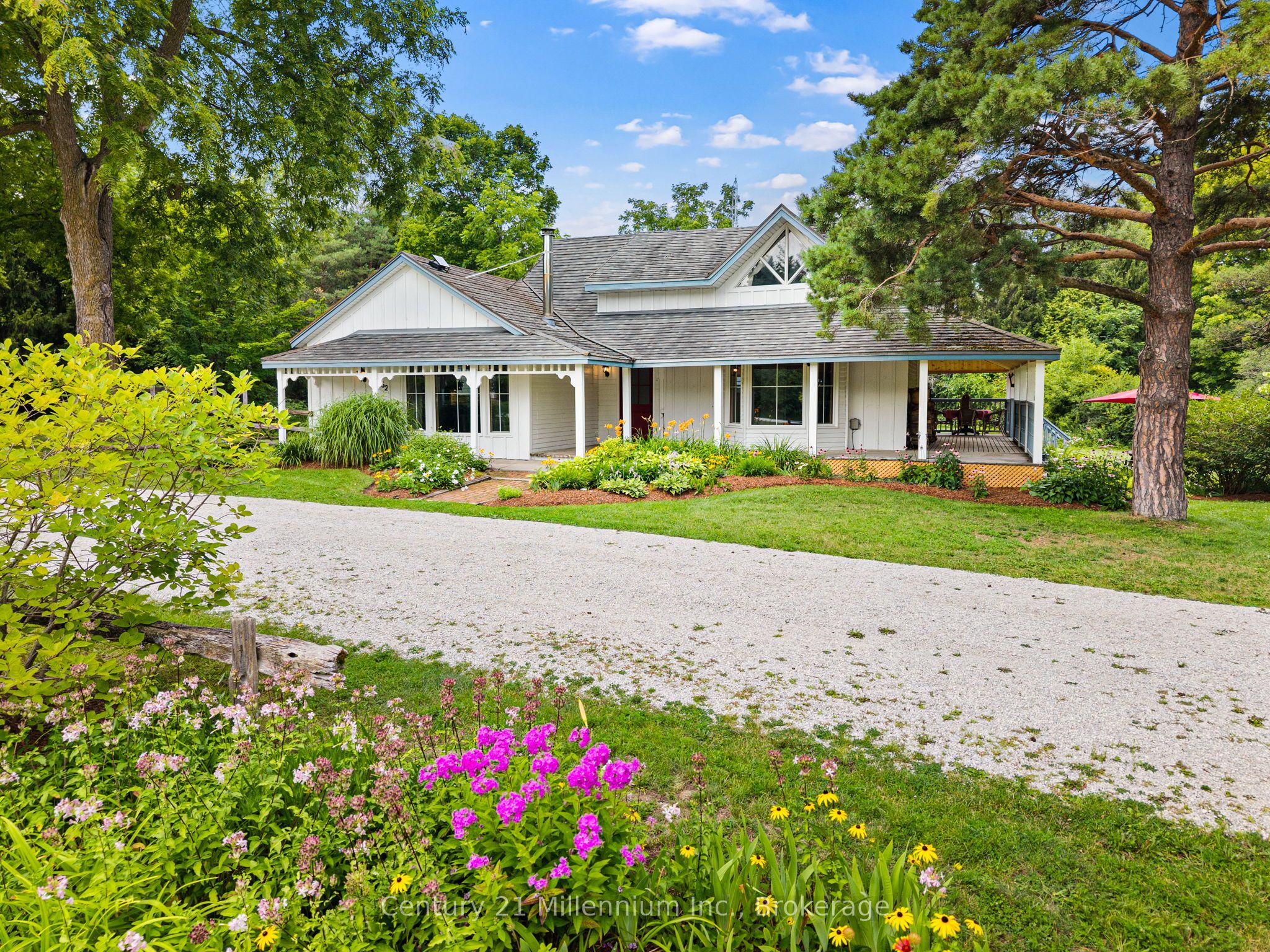 262 Batteaux Road, Clearview, ON L9Y 3Z1
