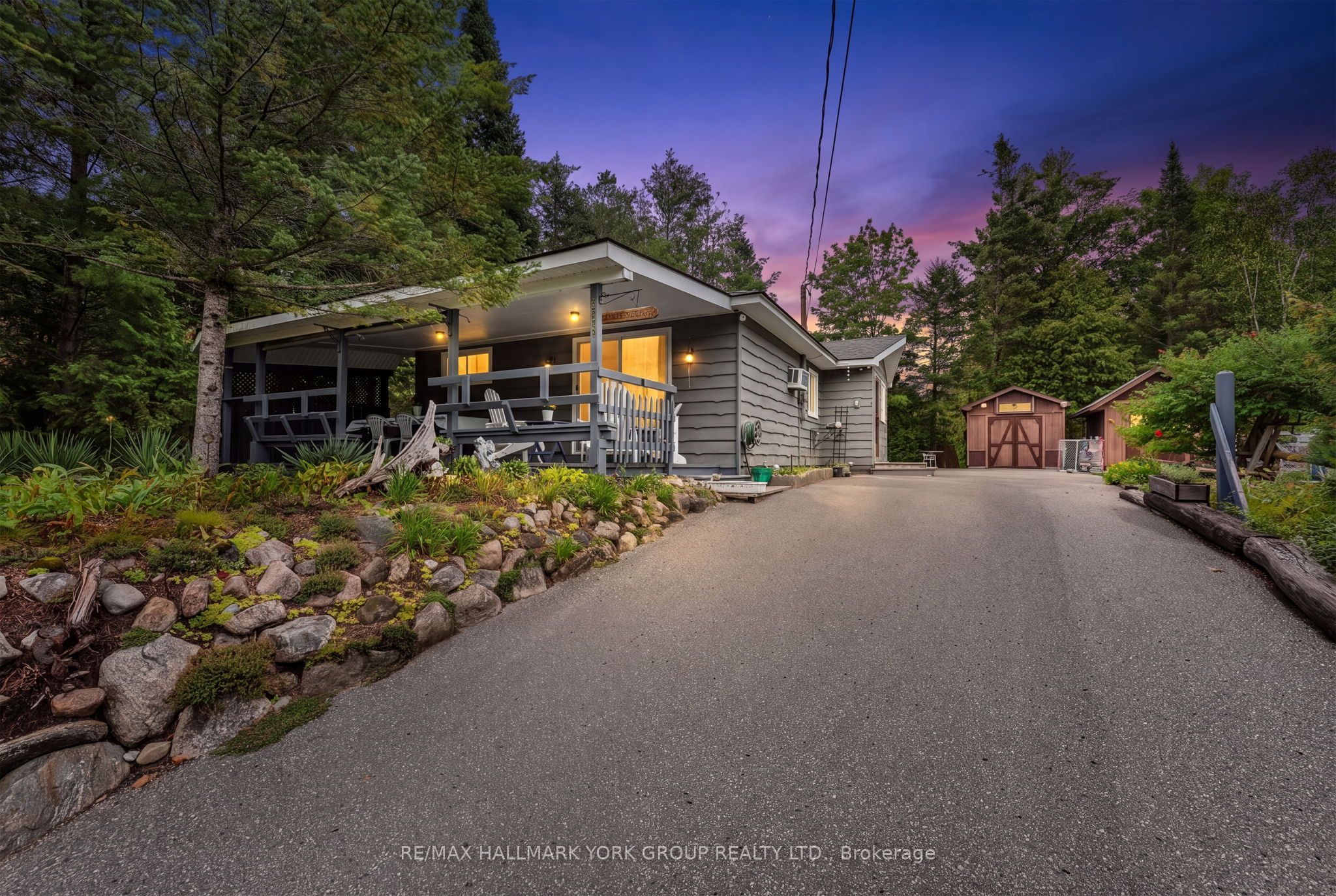 1085 River Road E, Wasaga Beach, ON L9Z 2P7