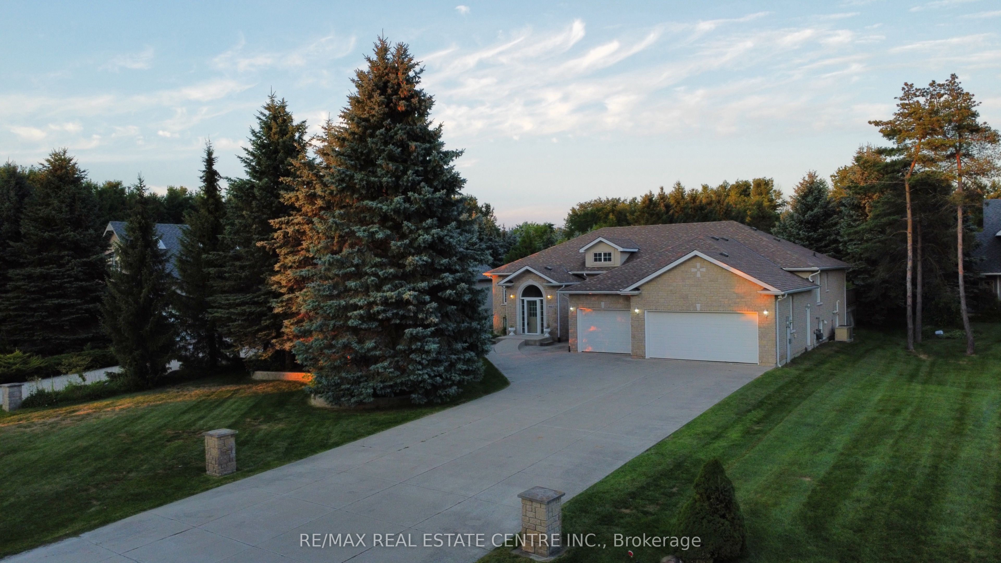 1603 WEDGEWOOD Drive, Wasaga Beach, ON L9Z 1R8