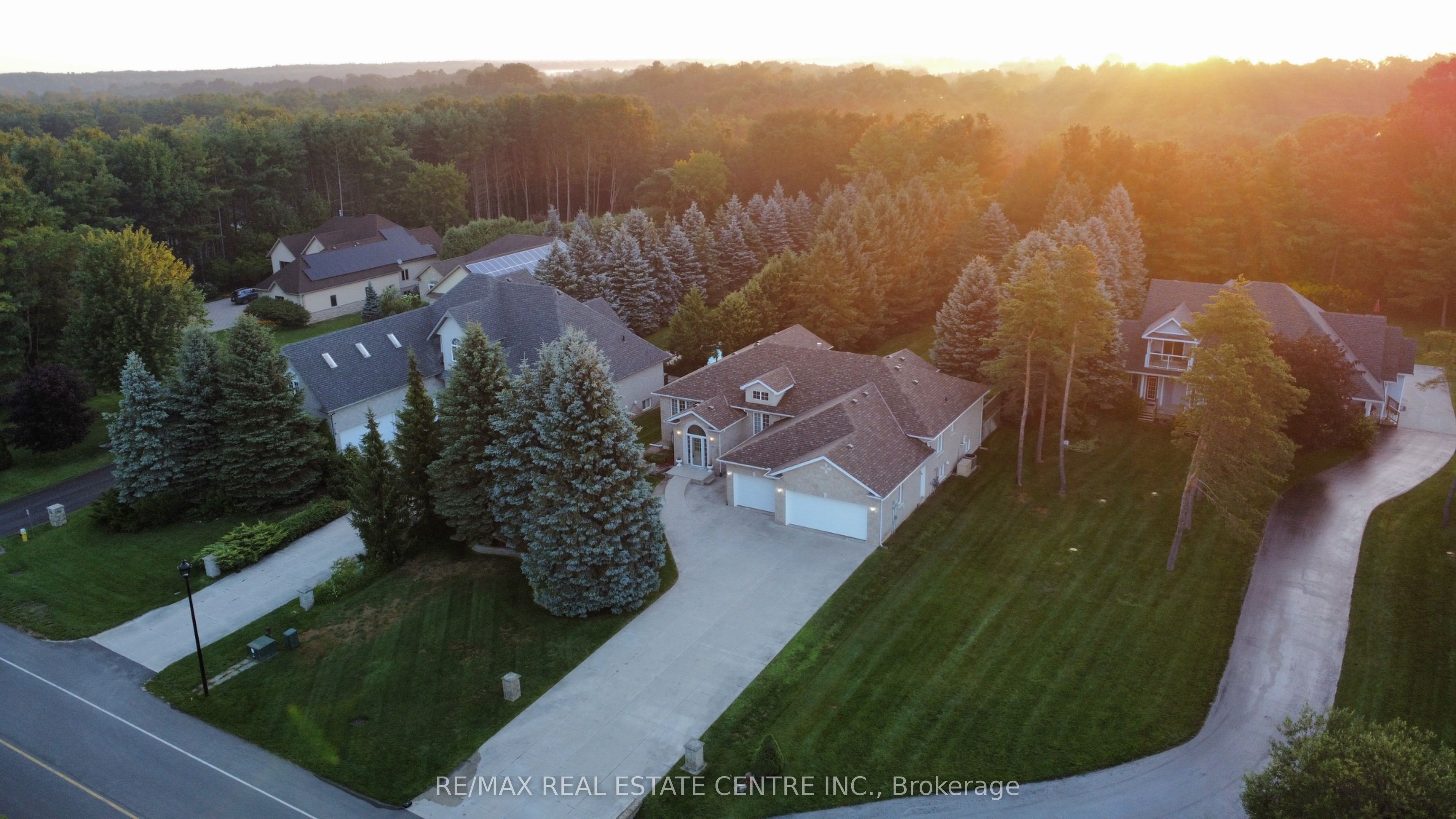 1603 WEDGEWOOD Drive, Wasaga Beach, ON L9Z 1R8 photo 2