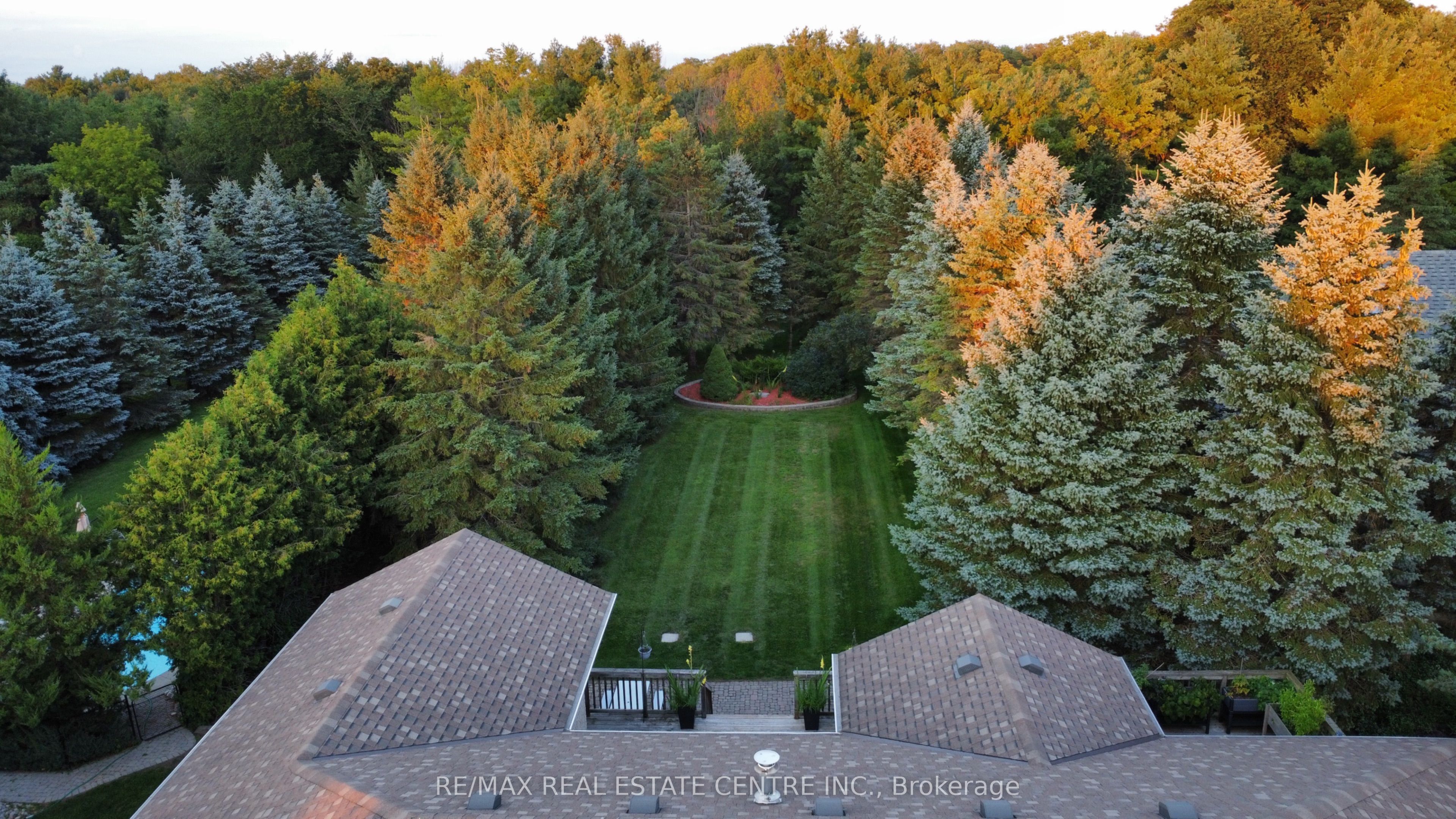 1603 WEDGEWOOD Drive, Wasaga Beach, ON L9Z 1R8 photo 4